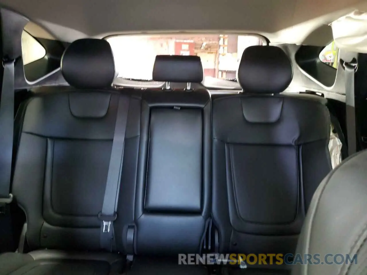10 Photograph of a damaged car 5NMJFCDE9RH353859 HYUNDAI TUCSON 2024