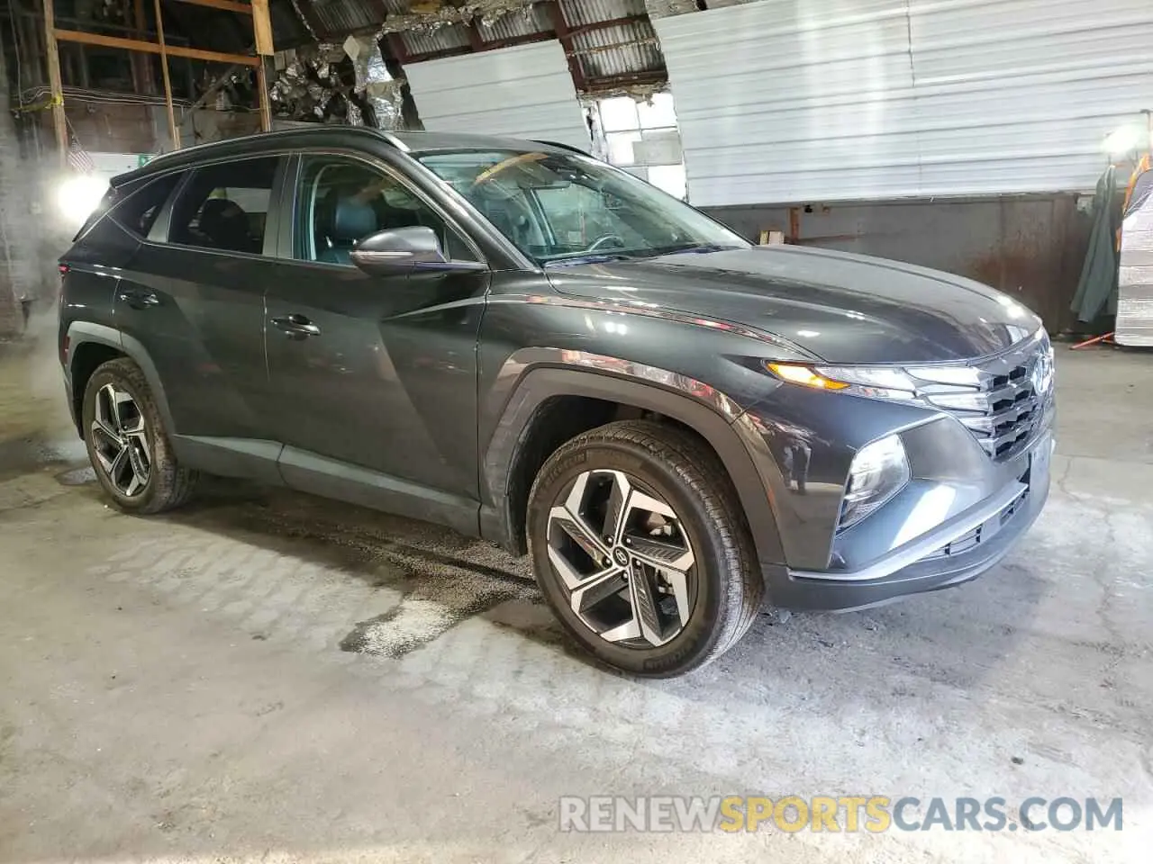 4 Photograph of a damaged car 5NMJFCDE9RH353859 HYUNDAI TUCSON 2024