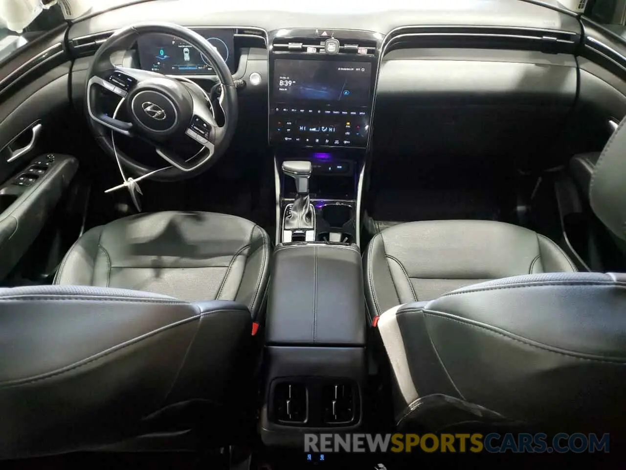 8 Photograph of a damaged car 5NMJFCDE9RH353859 HYUNDAI TUCSON 2024