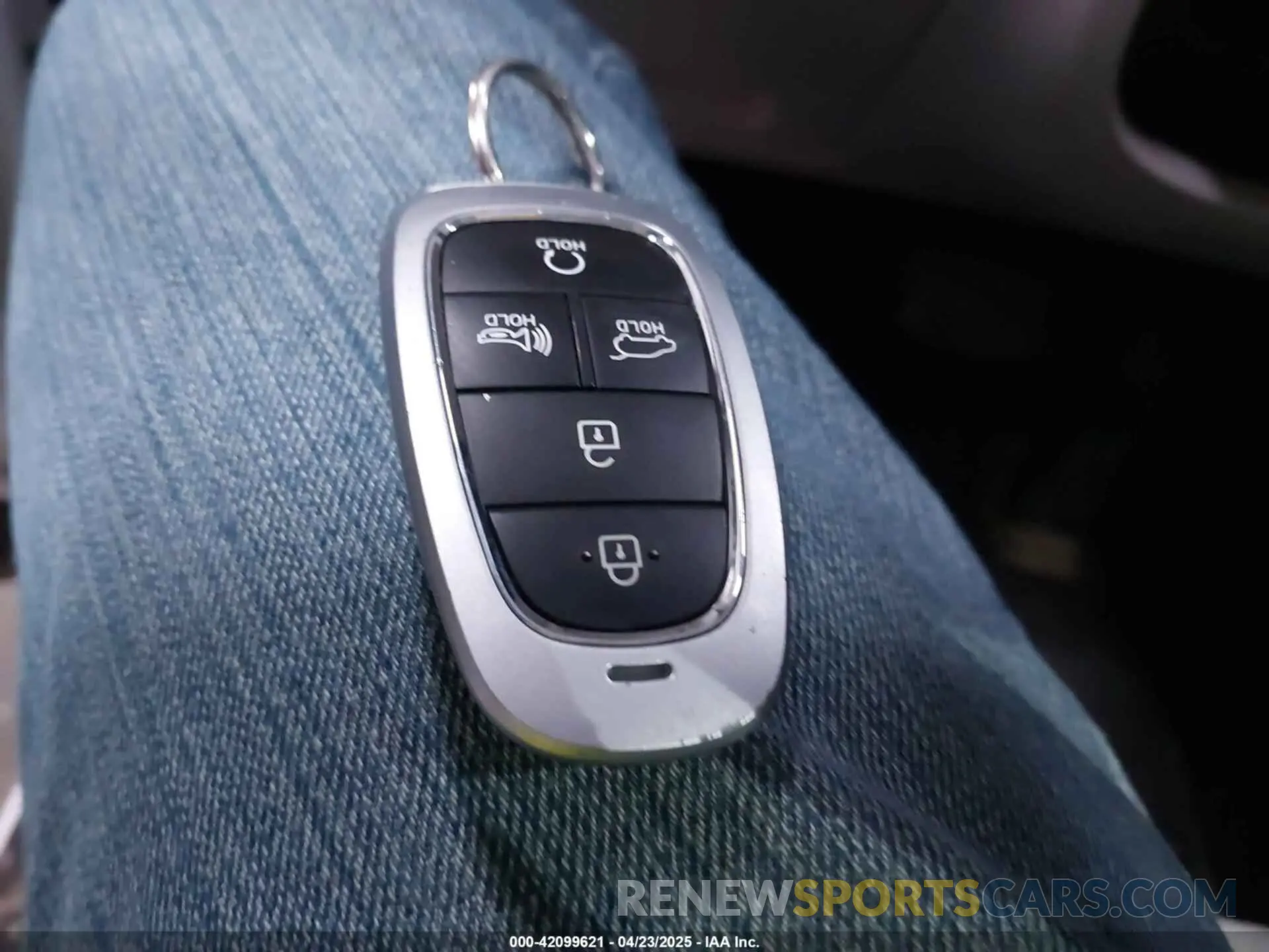 11 Photograph of a damaged car 5NMJFCDEXRH297107 HYUNDAI TUCSON 2024