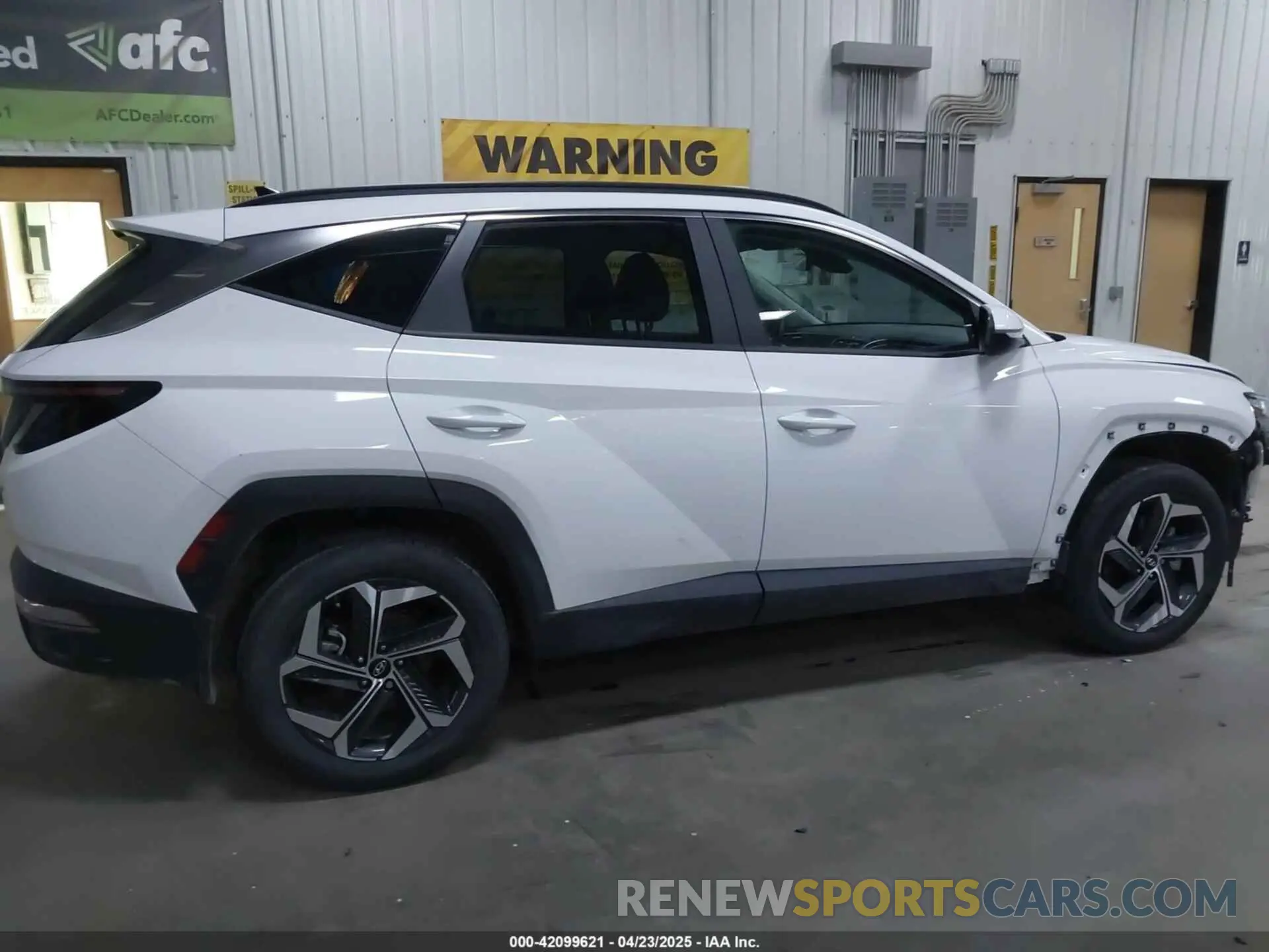 13 Photograph of a damaged car 5NMJFCDEXRH297107 HYUNDAI TUCSON 2024