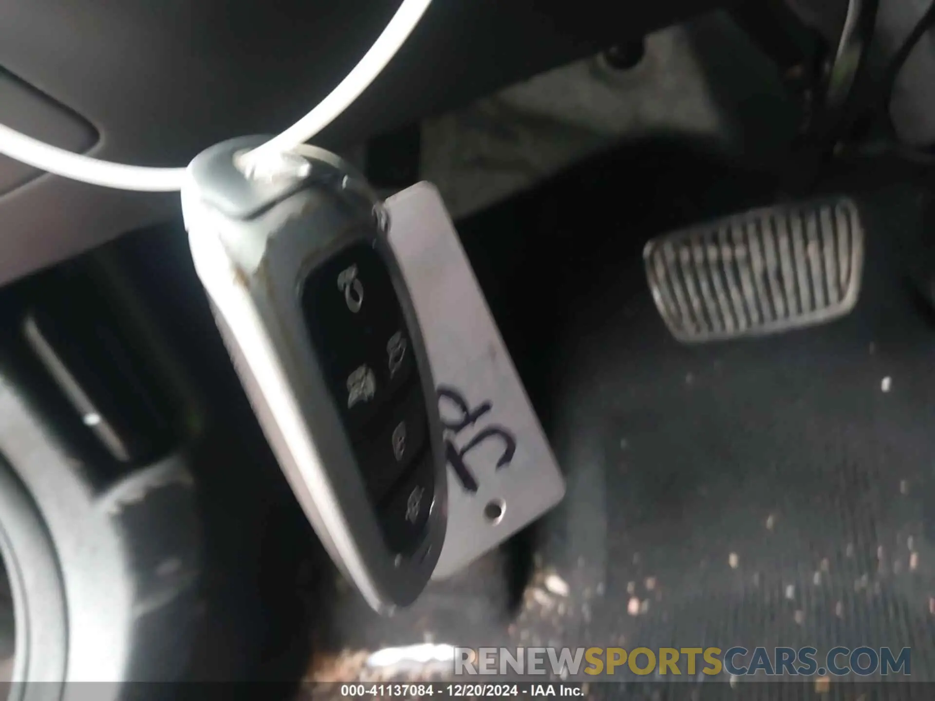 11 Photograph of a damaged car 5NMJFCDEXRH304380 HYUNDAI TUCSON 2024