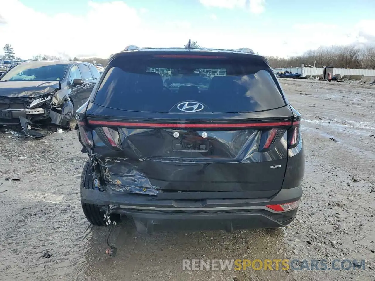 6 Photograph of a damaged car 5NMJFCDEXRH405807 HYUNDAI TUCSON 2024