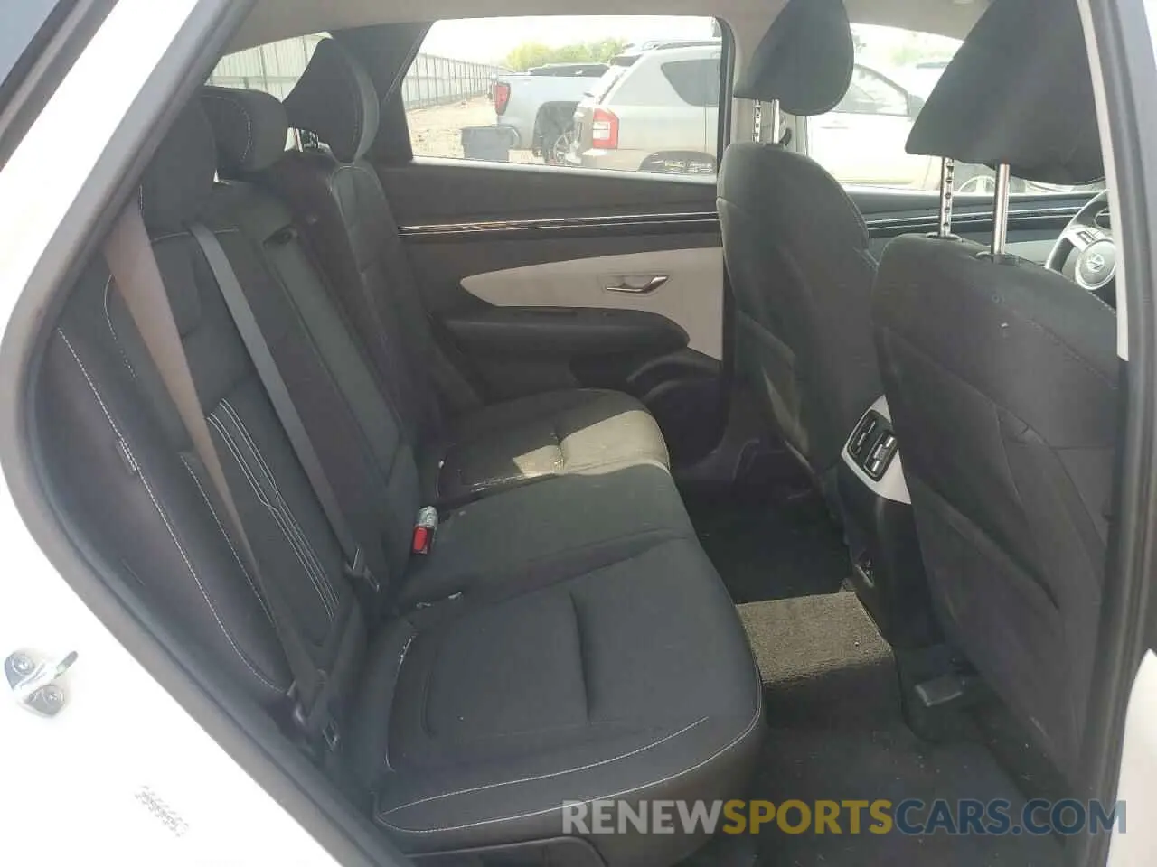 11 Photograph of a damaged car KM8JB3DE2RU282682 HYUNDAI TUCSON 2024