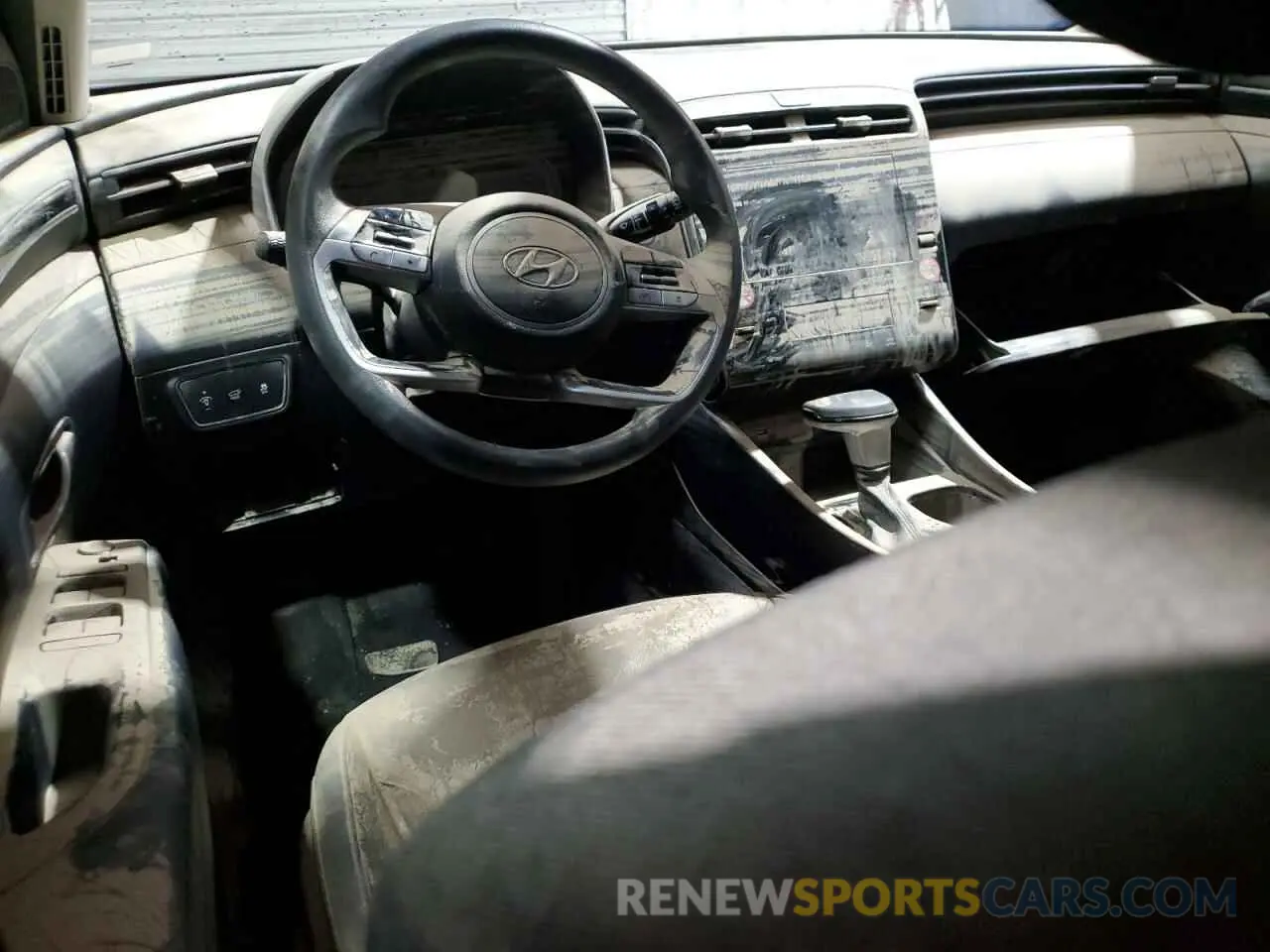 8 Photograph of a damaged car KM8JB3DE4RU315844 HYUNDAI TUCSON 2024