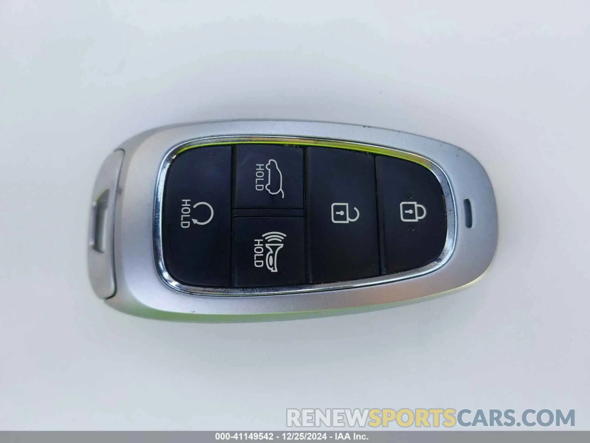 11 Photograph of a damaged car KM8JB3DE8RU304992 HYUNDAI TUCSON 2024