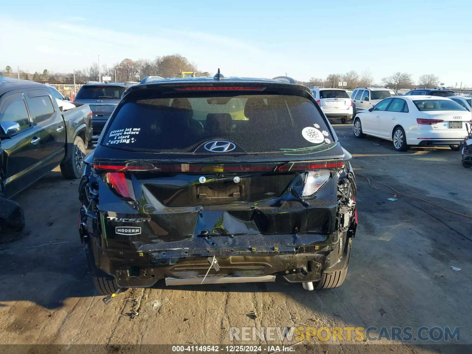 17 Photograph of a damaged car KM8JB3DE8RU304992 HYUNDAI TUCSON 2024