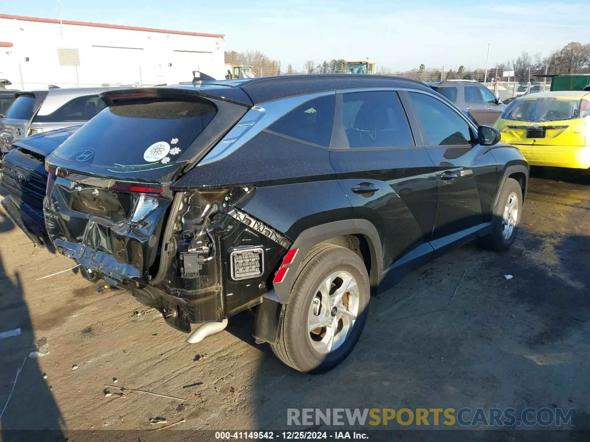 4 Photograph of a damaged car KM8JB3DE8RU304992 HYUNDAI TUCSON 2024