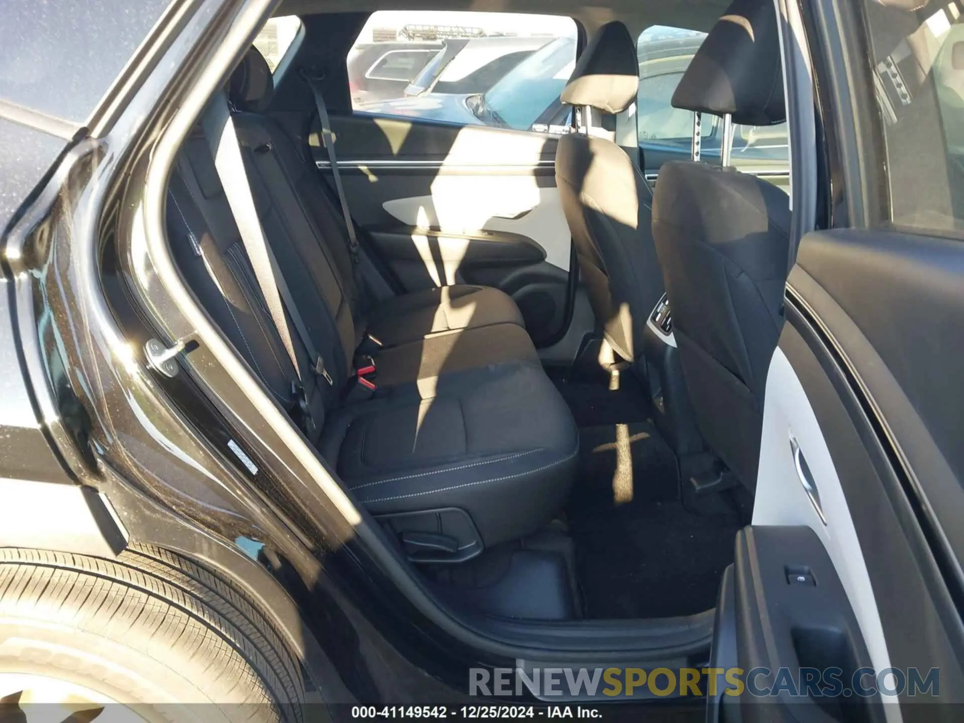 8 Photograph of a damaged car KM8JB3DE8RU304992 HYUNDAI TUCSON 2024
