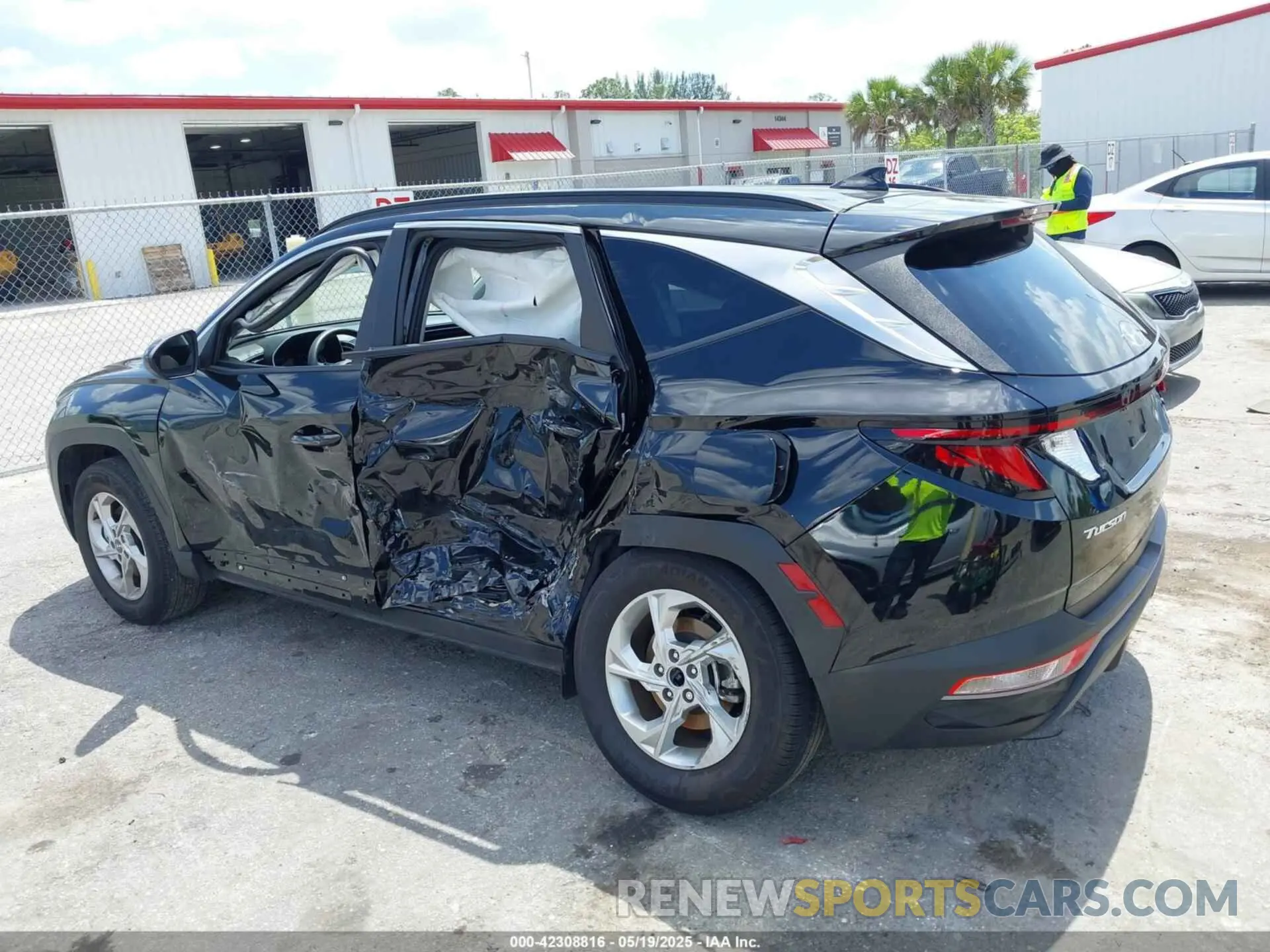 6 Photograph of a damaged car KM8JB3DE8RU350306 HYUNDAI TUCSON 2024