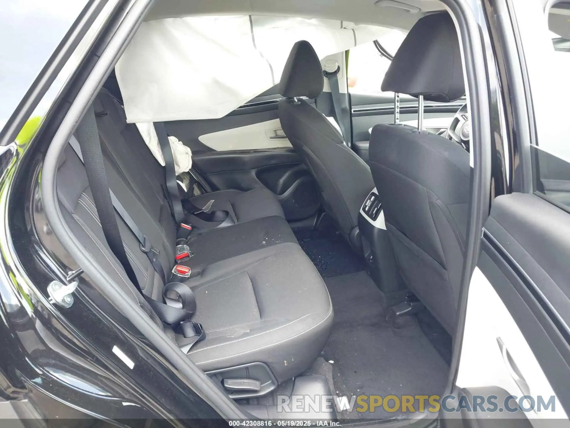 8 Photograph of a damaged car KM8JB3DE8RU350306 HYUNDAI TUCSON 2024