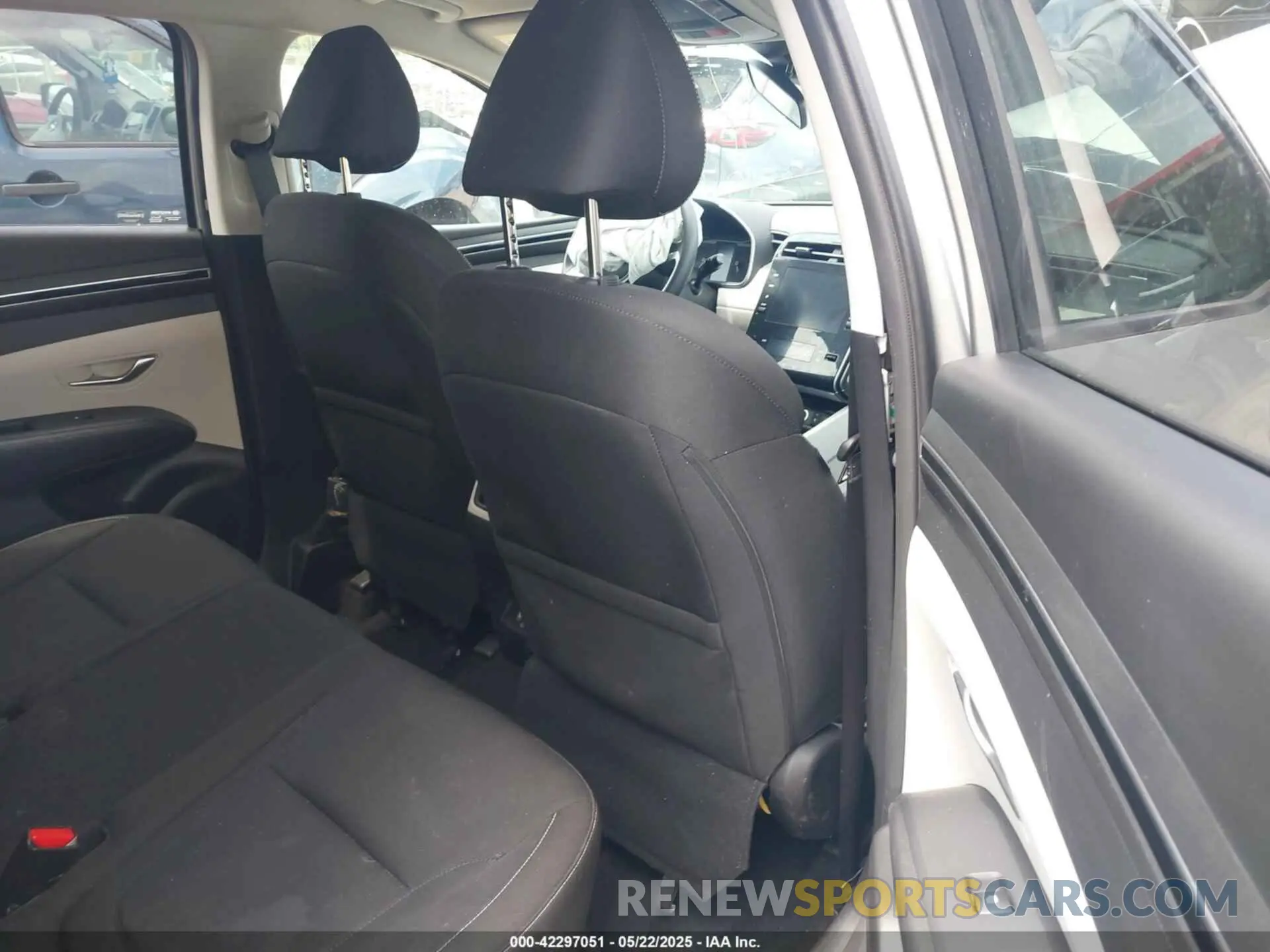 8 Photograph of a damaged car KM8JB3DE9RU316424 HYUNDAI TUCSON 2024