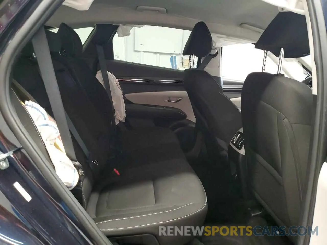 11 Photograph of a damaged car KM8JB3DEXRU304489 HYUNDAI TUCSON 2024