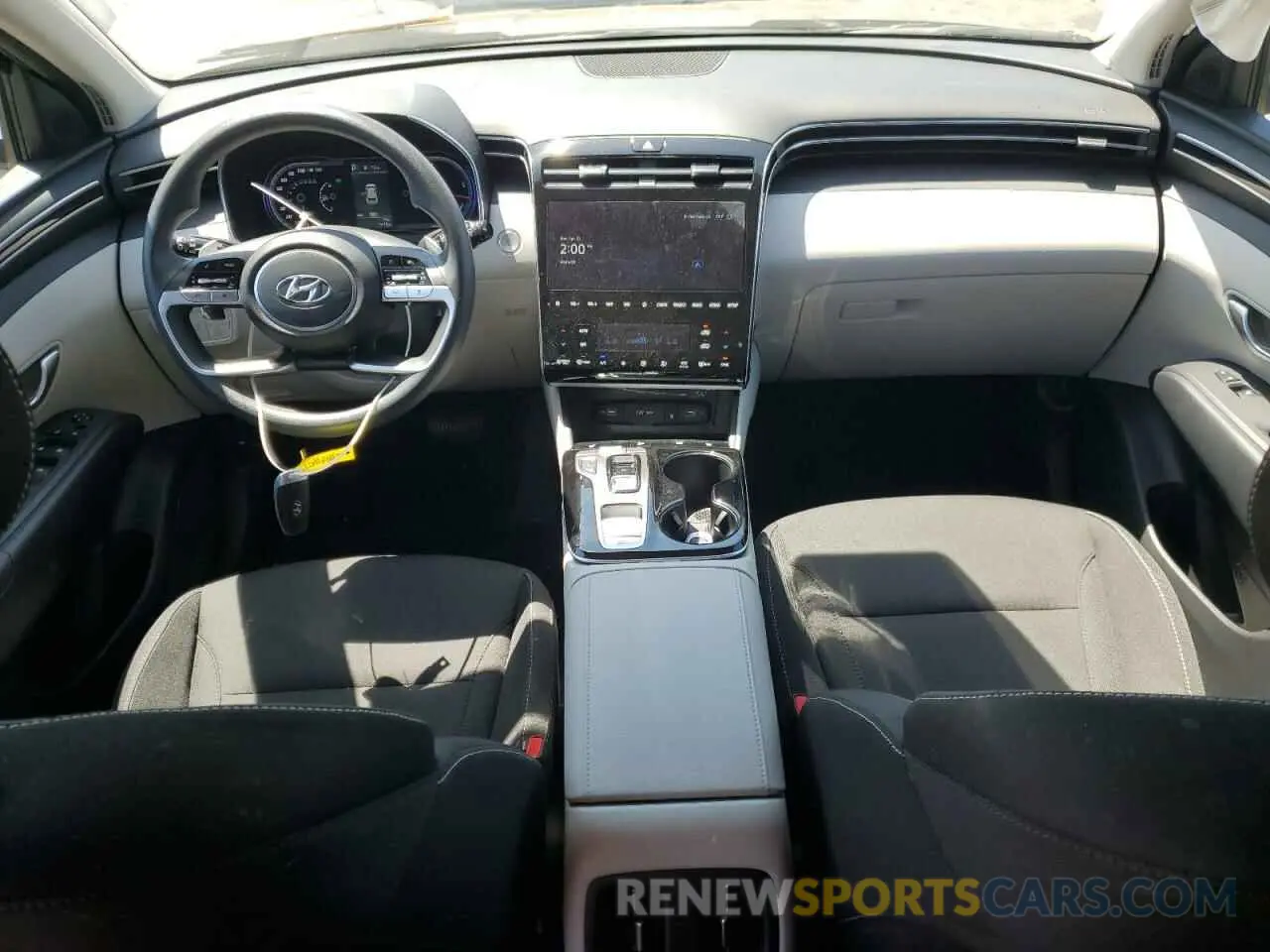 8 Photograph of a damaged car KM8JBCD14RU220536 HYUNDAI TUCSON 2024