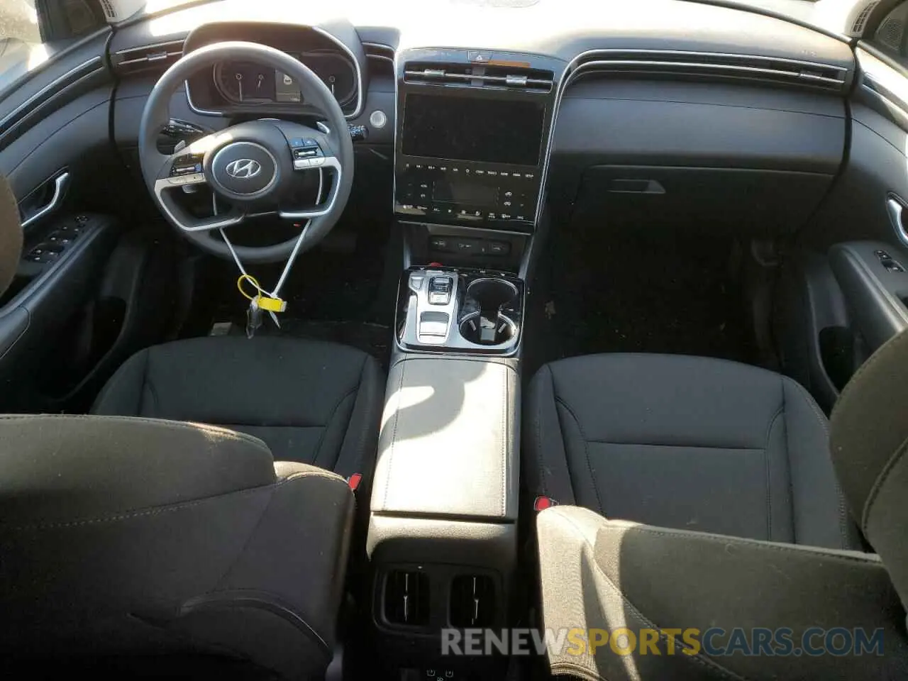 8 Photograph of a damaged car KM8JBCD18RU207742 HYUNDAI TUCSON 2024