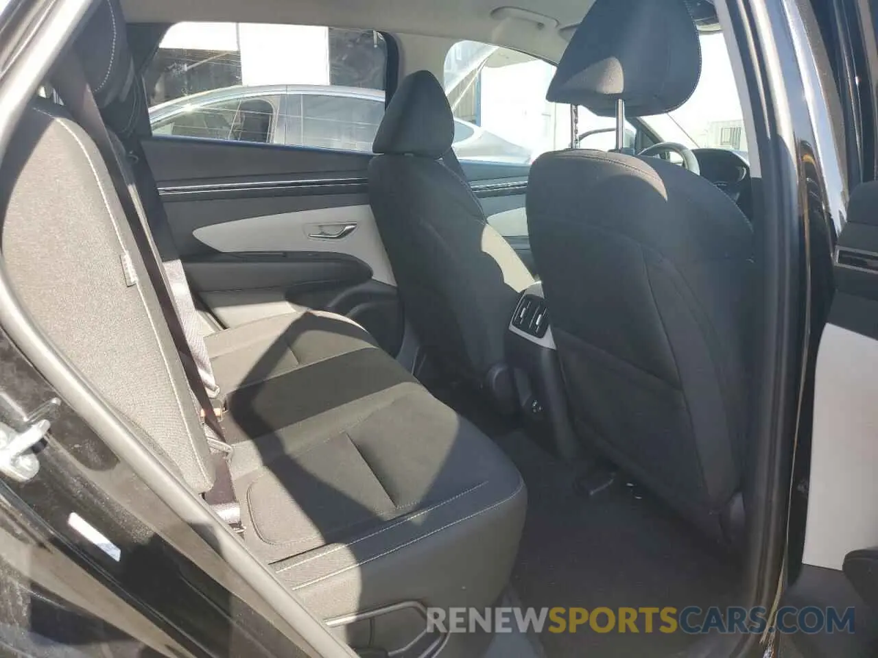 11 Photograph of a damaged car KM8JBDD27RU157706 HYUNDAI TUCSON 2024