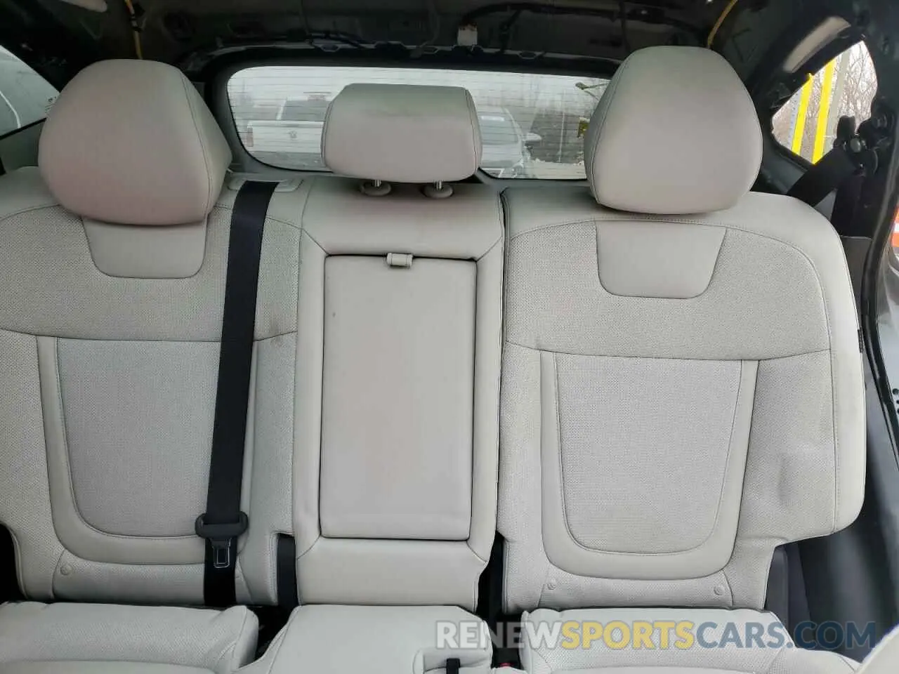 10 Photograph of a damaged car KM8JCCD16RU231129 HYUNDAI TUCSON 2024