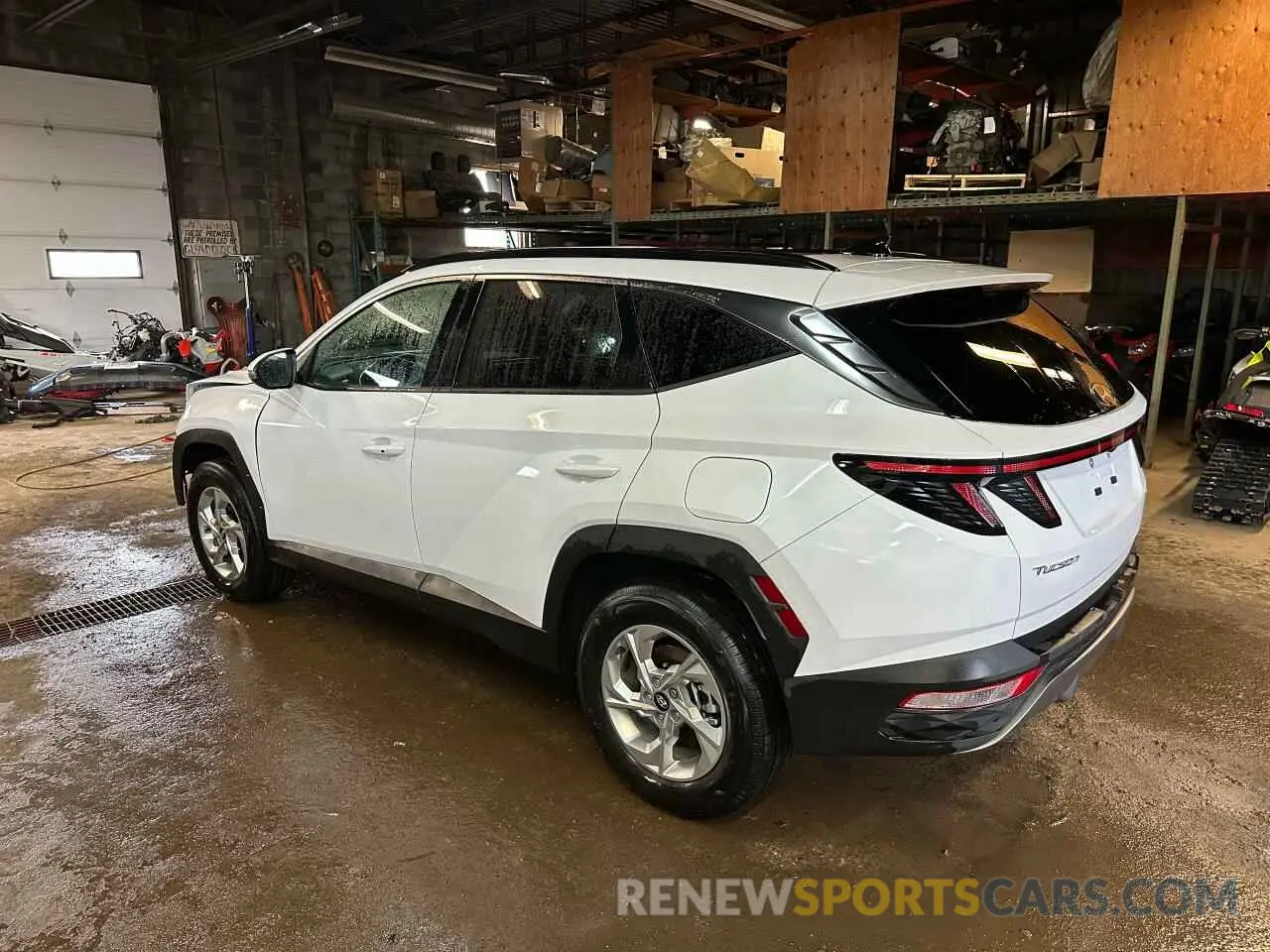 4 Photograph of a damaged car KM8JCCDE6RU325126 HYUNDAI TUCSON 2024