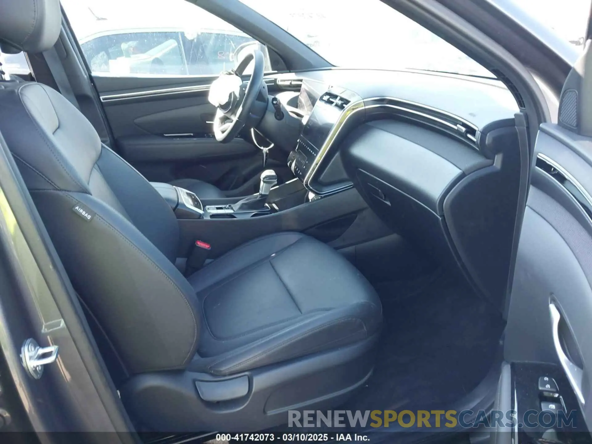 5 Photograph of a damaged car KM8JFCDE0RU295791 HYUNDAI TUCSON 2024