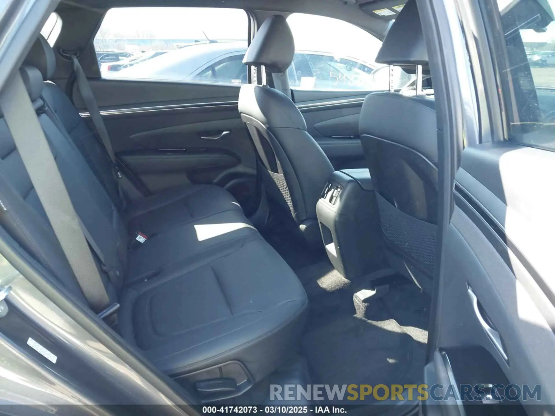 8 Photograph of a damaged car KM8JFCDE0RU295791 HYUNDAI TUCSON 2024