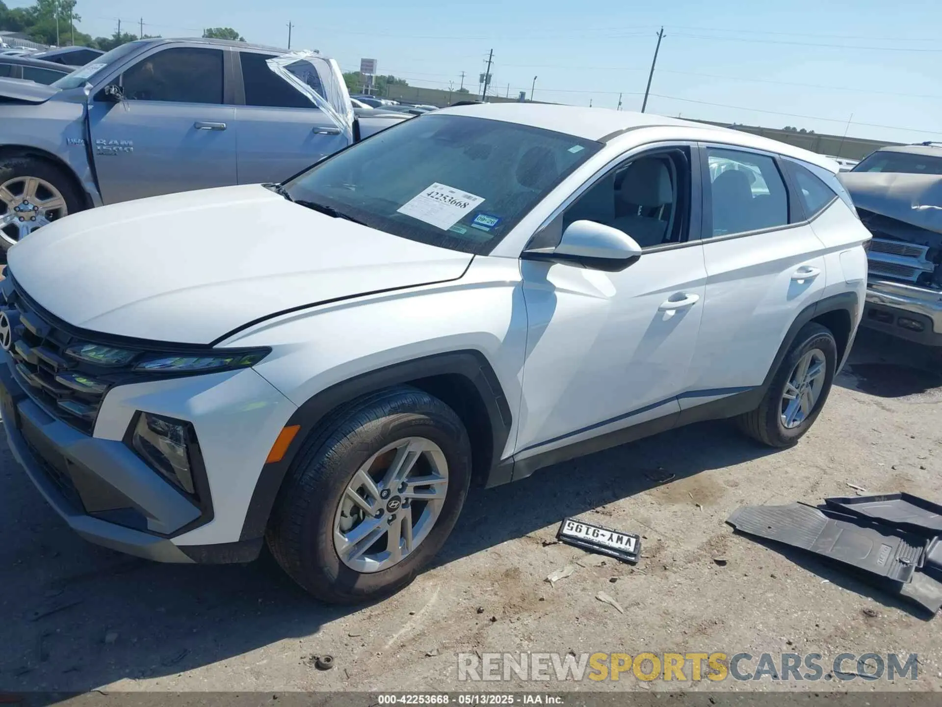 2 Photograph of a damaged car 3KMJA3DE1SE007586 HYUNDAI TUCSON 2025