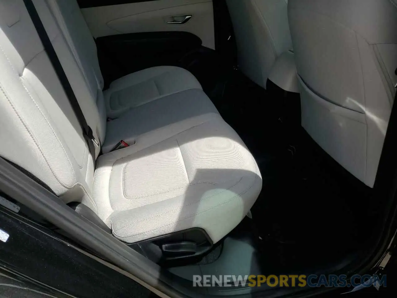 11 Photograph of a damaged car 3KMJA3DE9SE010736 HYUNDAI TUCSON 2025