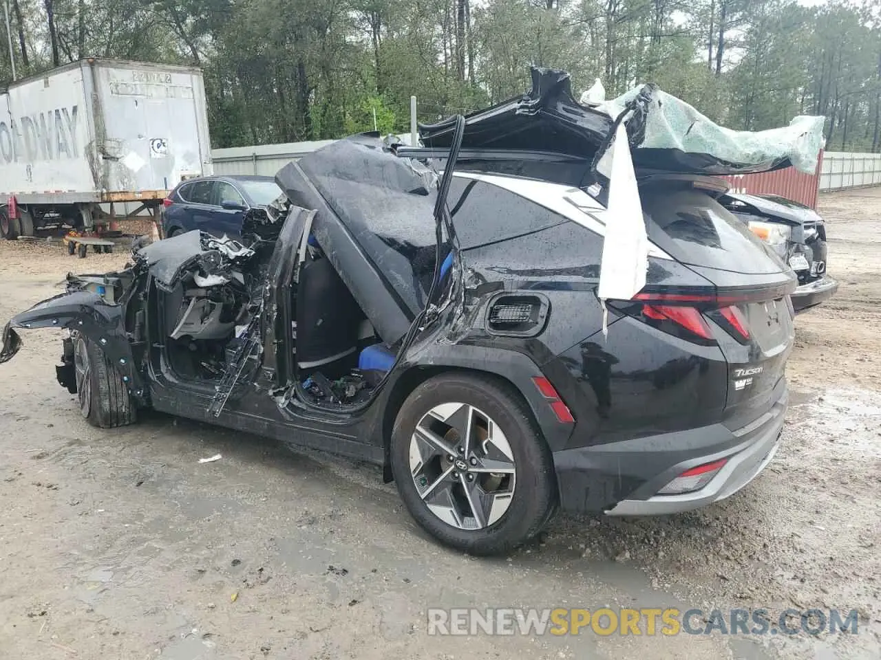 2 Photograph of a damaged car 3KMJB3DE2SE009067 HYUNDAI TUCSON 2025