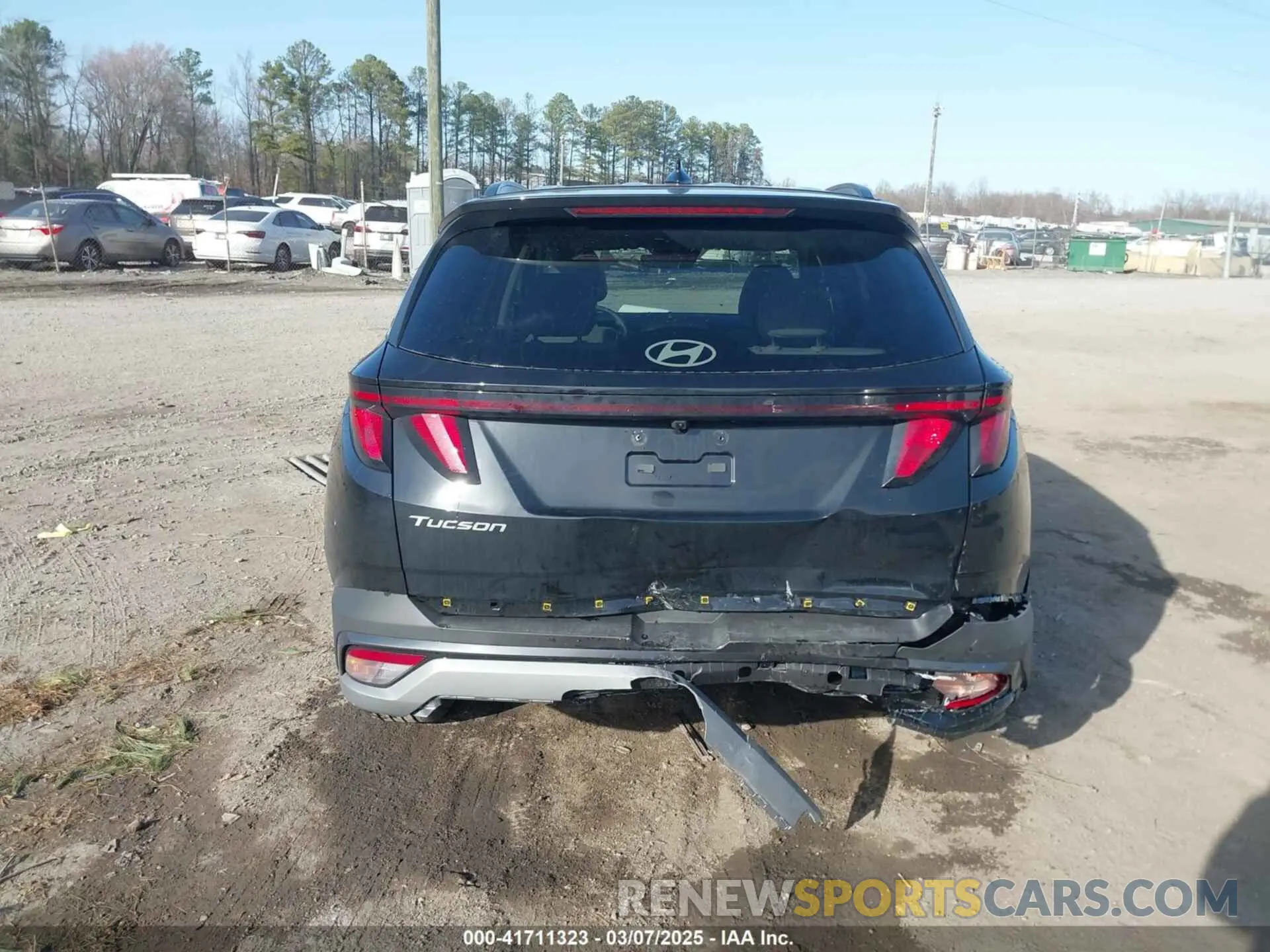 16 Photograph of a damaged car 3KMJB3DE9SE008935 HYUNDAI TUCSON 2025