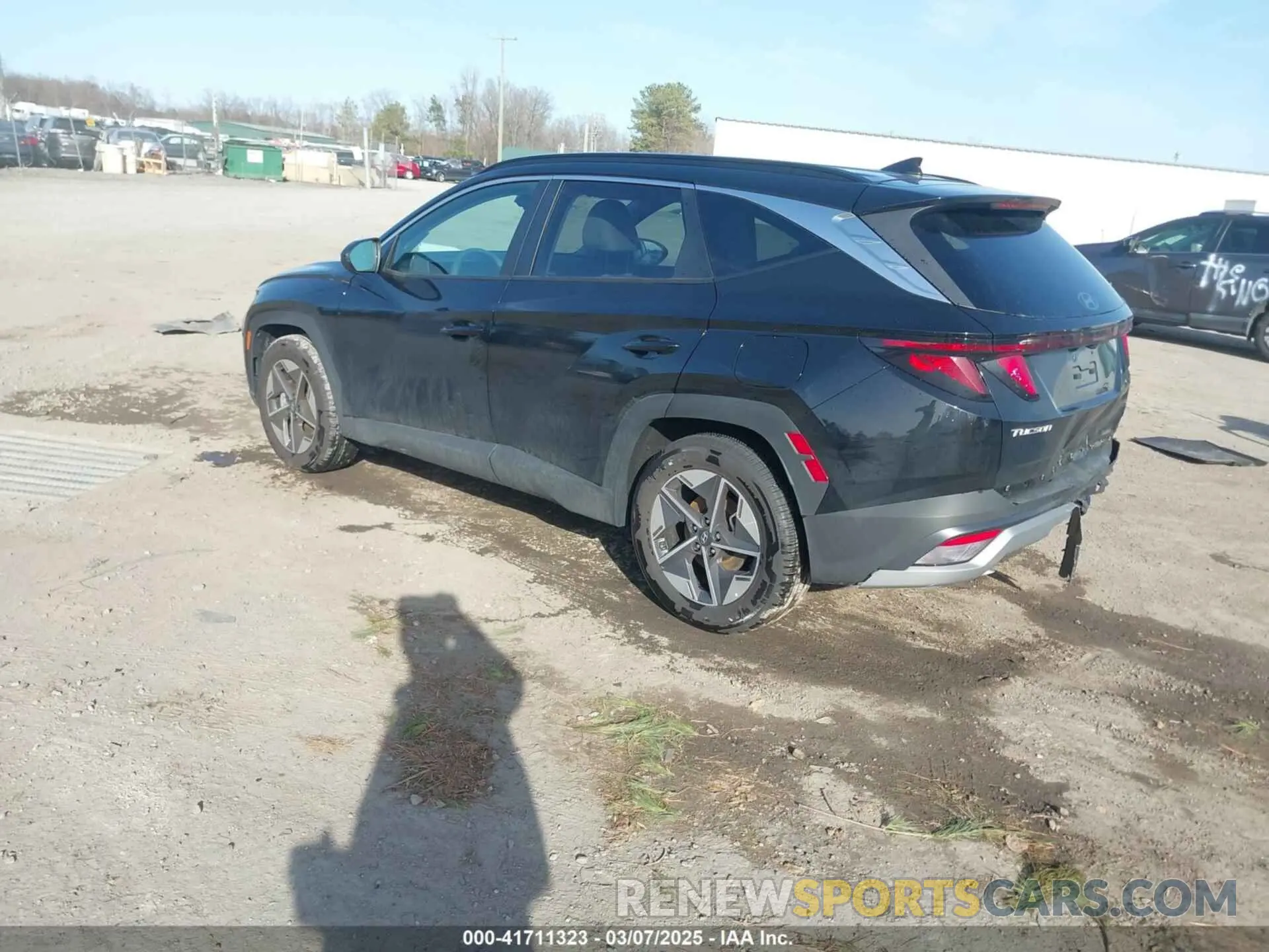 3 Photograph of a damaged car 3KMJB3DE9SE008935 HYUNDAI TUCSON 2025