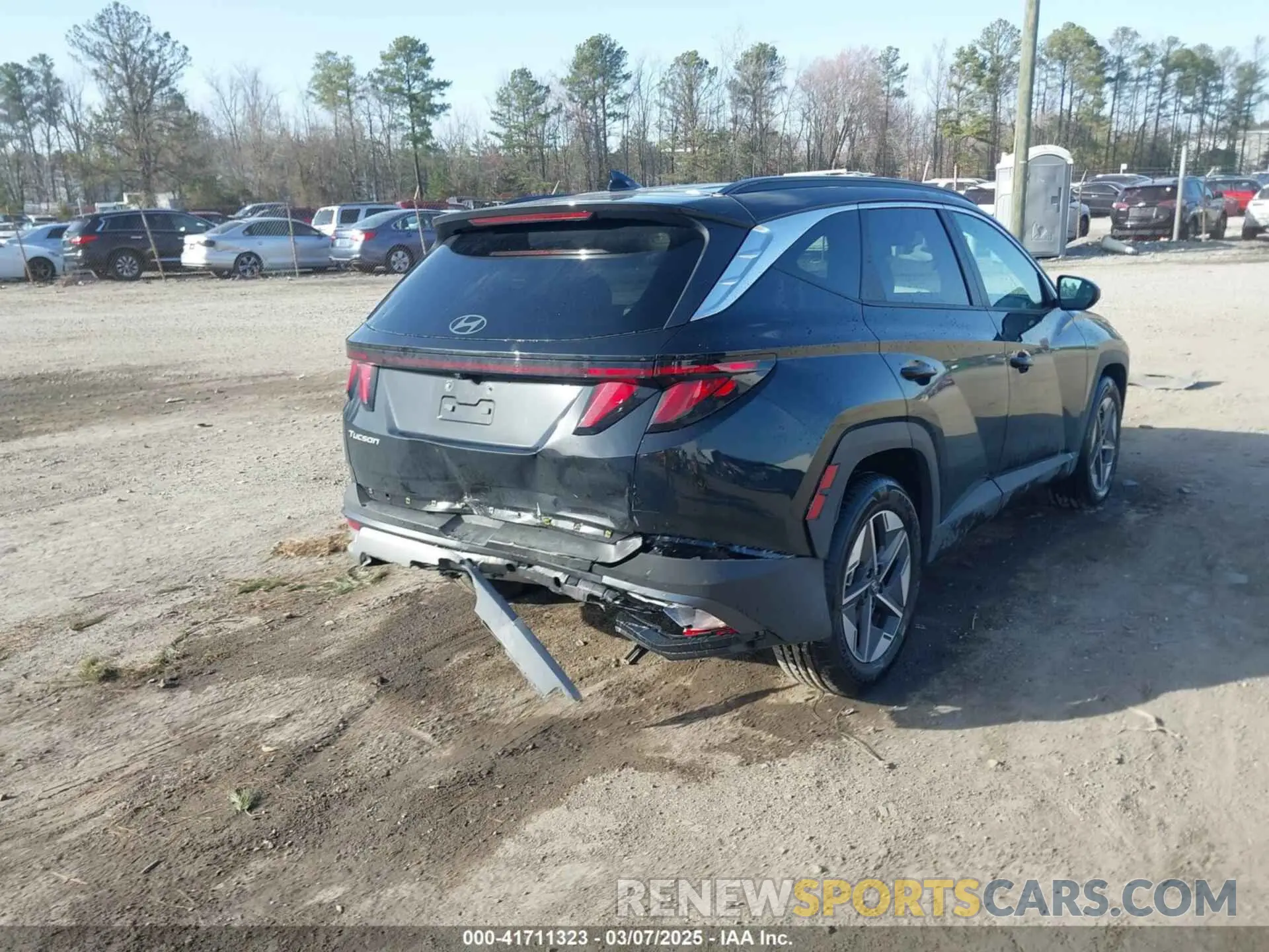 4 Photograph of a damaged car 3KMJB3DE9SE008935 HYUNDAI TUCSON 2025