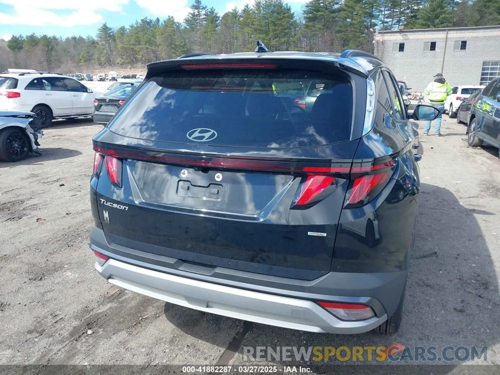 16 Photograph of a damaged car 3KMJBCDE1SE002692 HYUNDAI TUCSON 2025