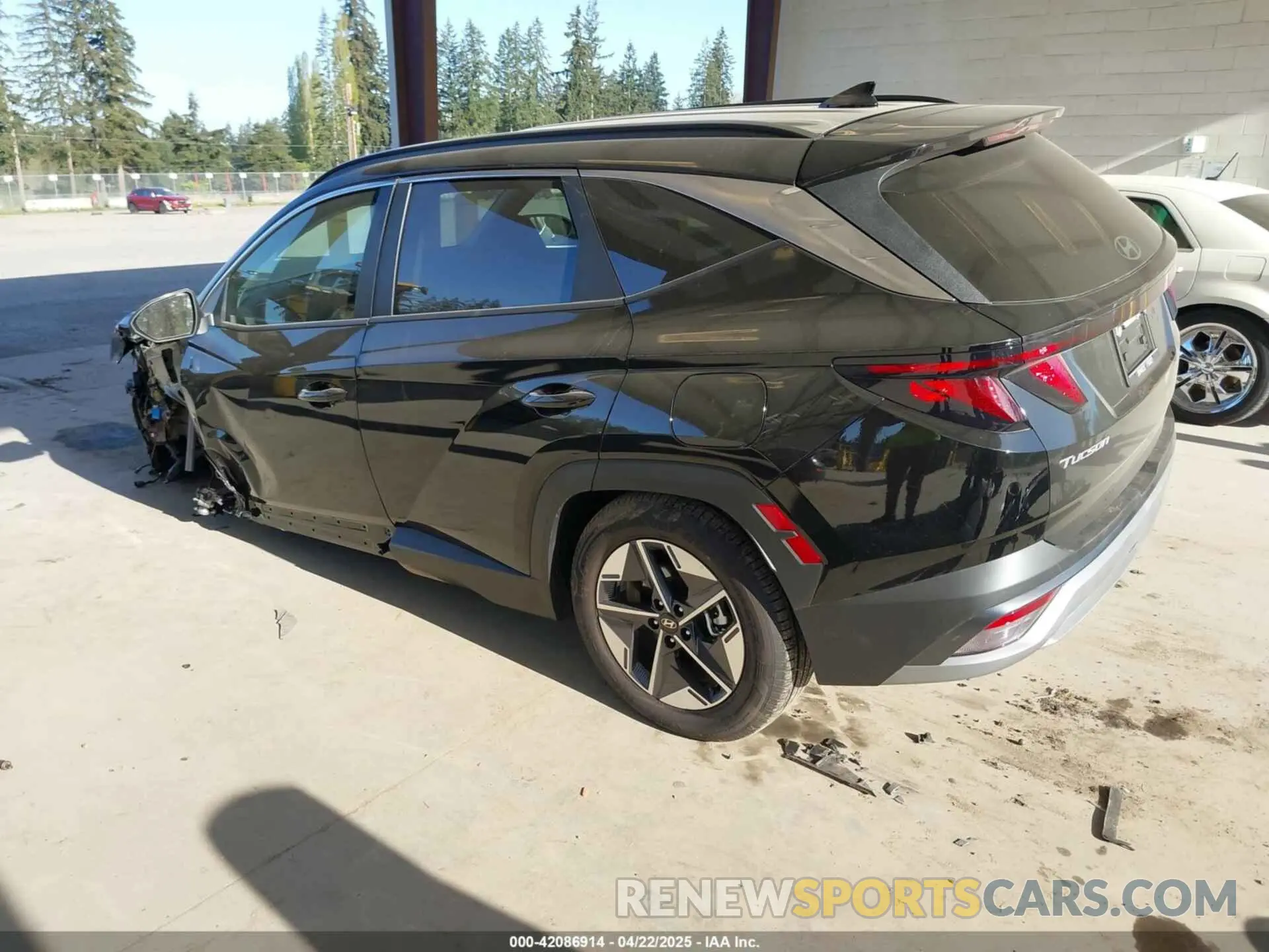 3 Photograph of a damaged car 3KMJBCDE2SE004676 HYUNDAI TUCSON 2025
