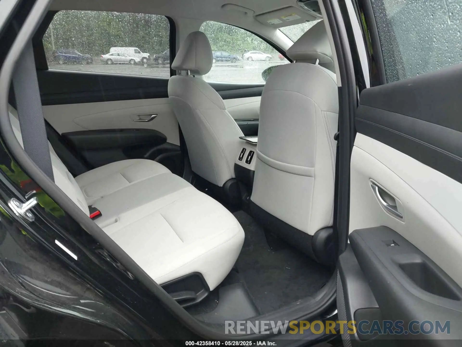 8 Photograph of a damaged car 3KMJBCDE4SE011726 HYUNDAI TUCSON 2025