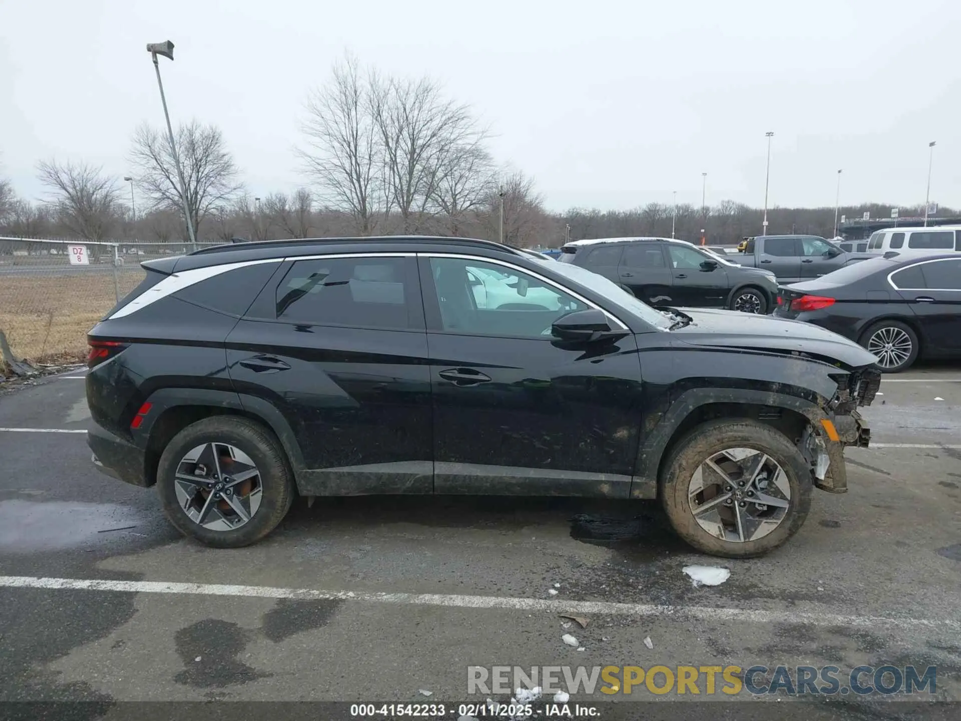 13 Photograph of a damaged car 3KMJBCDE5SE005000 HYUNDAI TUCSON 2025