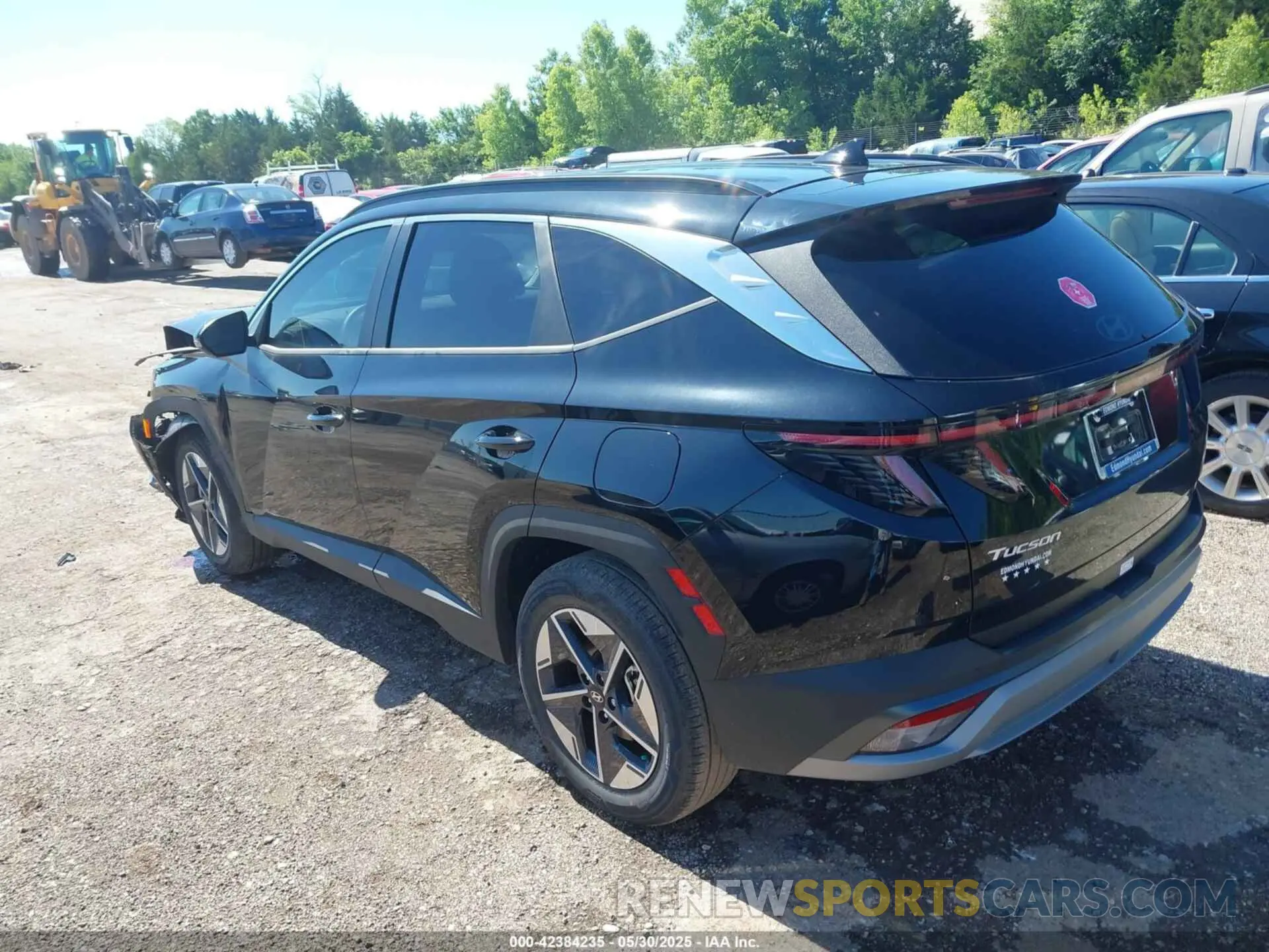 3 Photograph of a damaged car 3KMJC3DE0SE011798 HYUNDAI TUCSON 2025