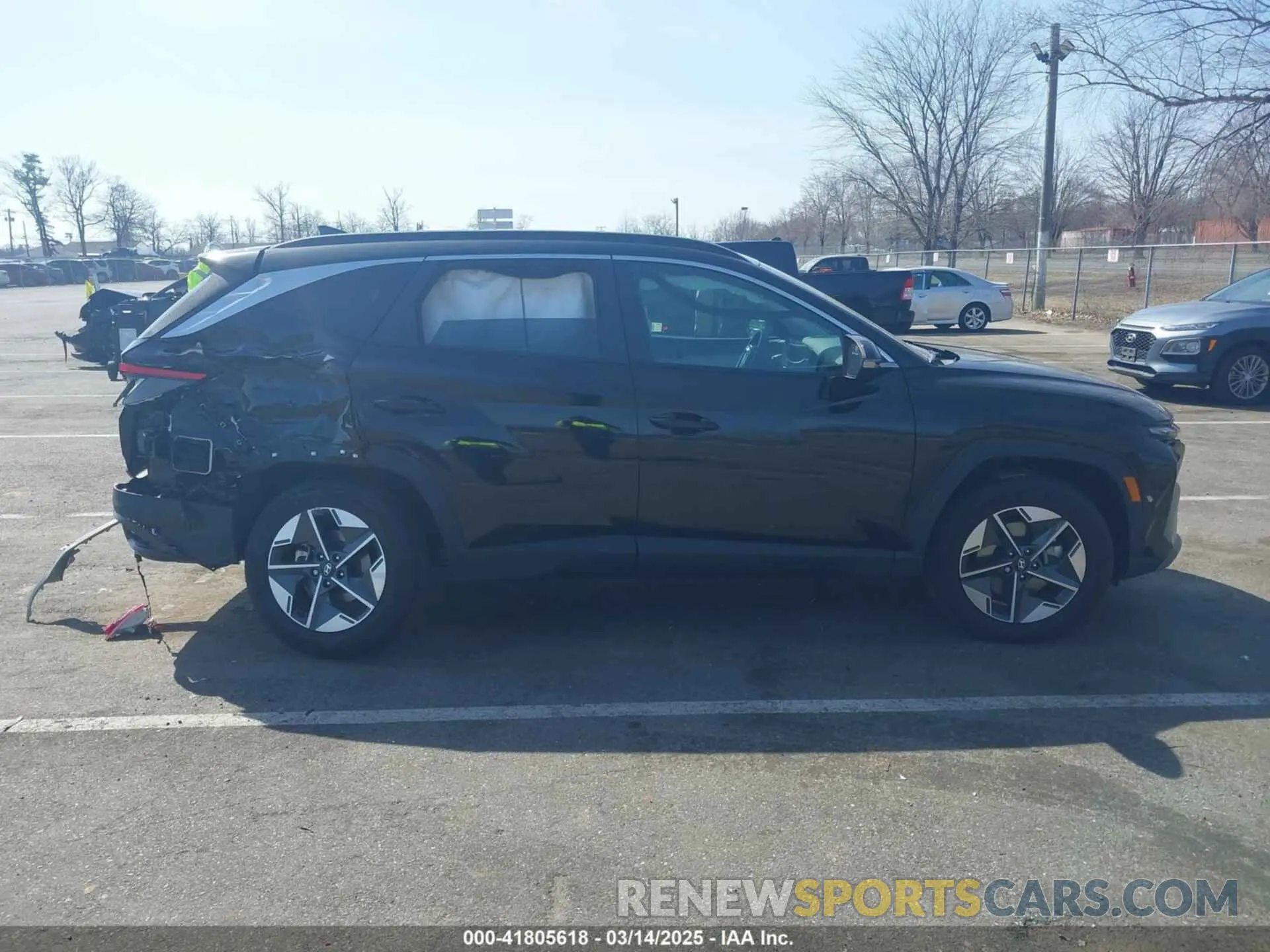 13 Photograph of a damaged car 3KMJCCDE3SE002464 HYUNDAI TUCSON 2025