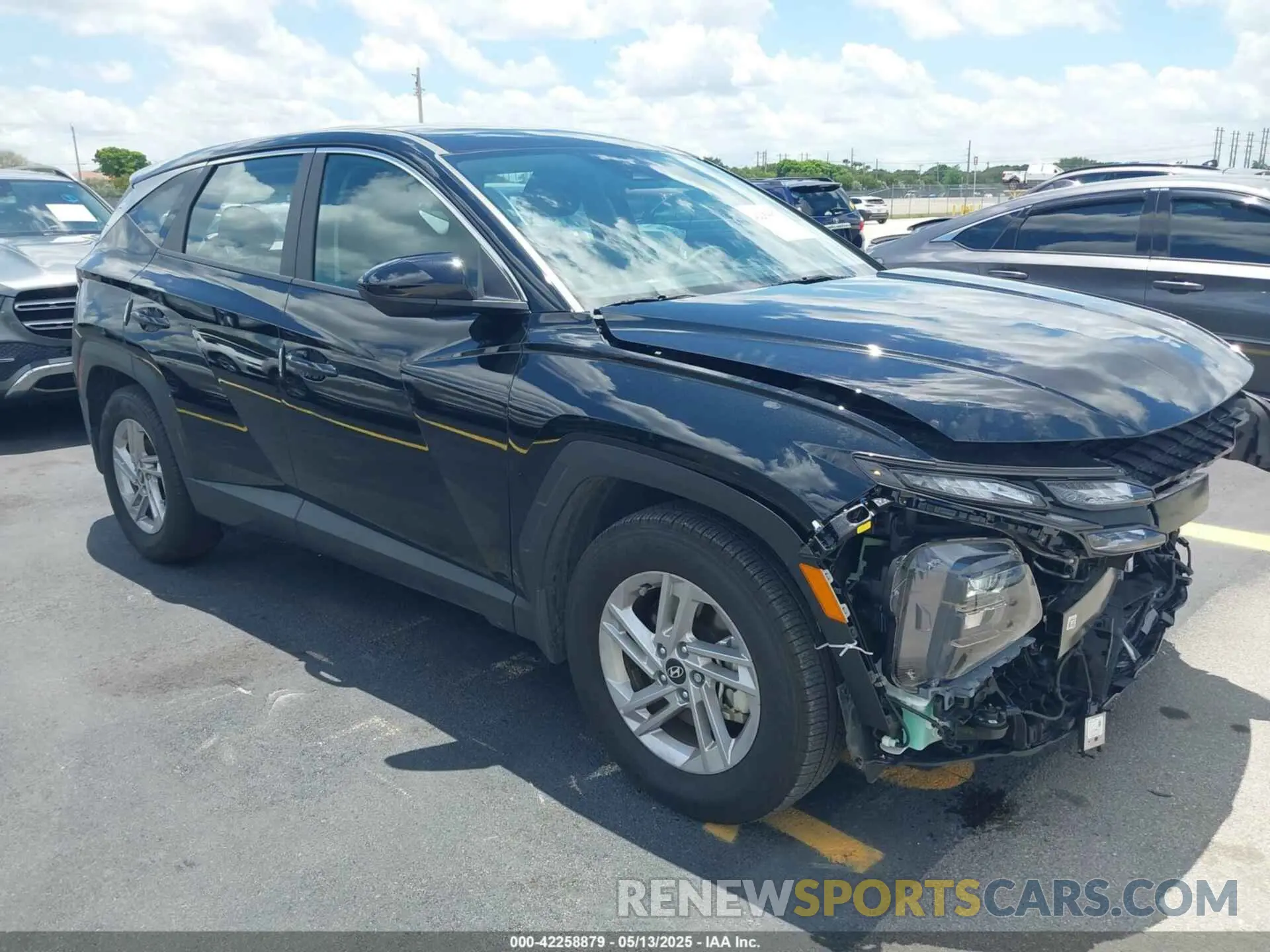 1 Photograph of a damaged car 5NMJA3DE2SH516176 HYUNDAI TUCSON 2025