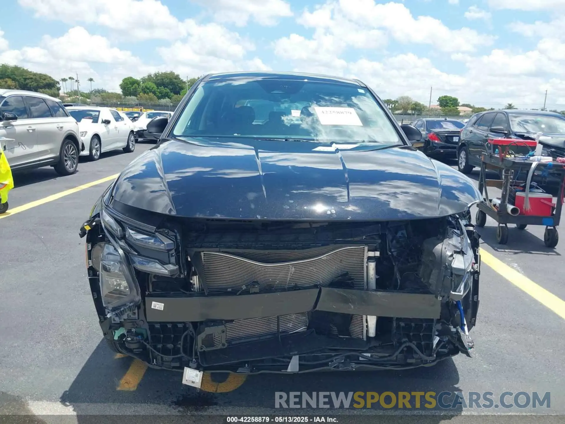6 Photograph of a damaged car 5NMJA3DE2SH516176 HYUNDAI TUCSON 2025