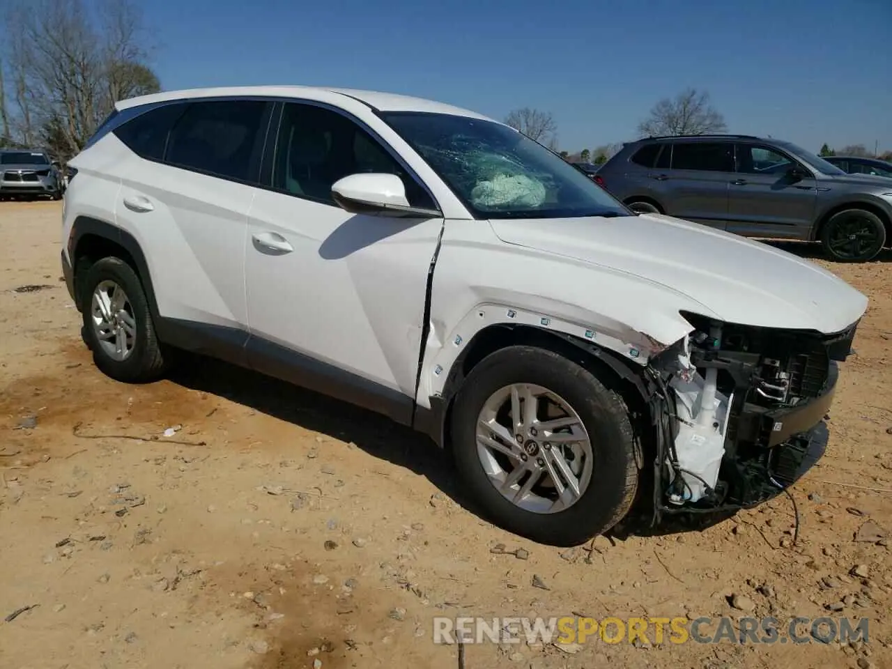 4 Photograph of a damaged car 5NMJA3DEXSH452372 HYUNDAI TUCSON 2025