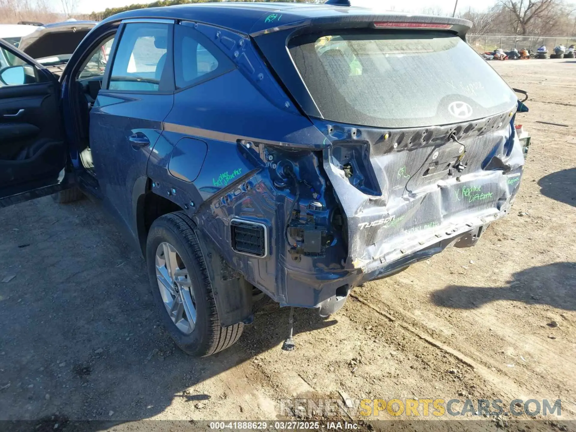 19 Photograph of a damaged car 5NMJACDE0SH489544 HYUNDAI TUCSON 2025