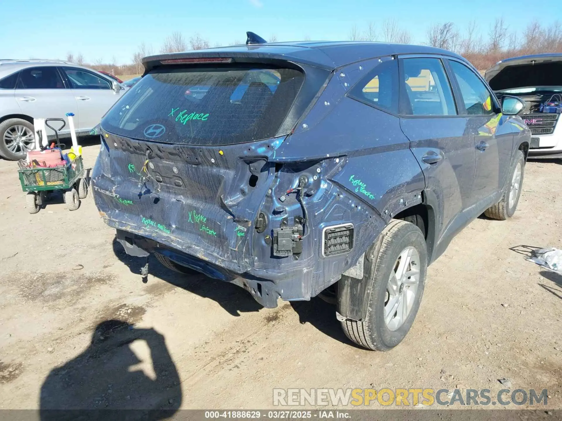4 Photograph of a damaged car 5NMJACDE0SH489544 HYUNDAI TUCSON 2025