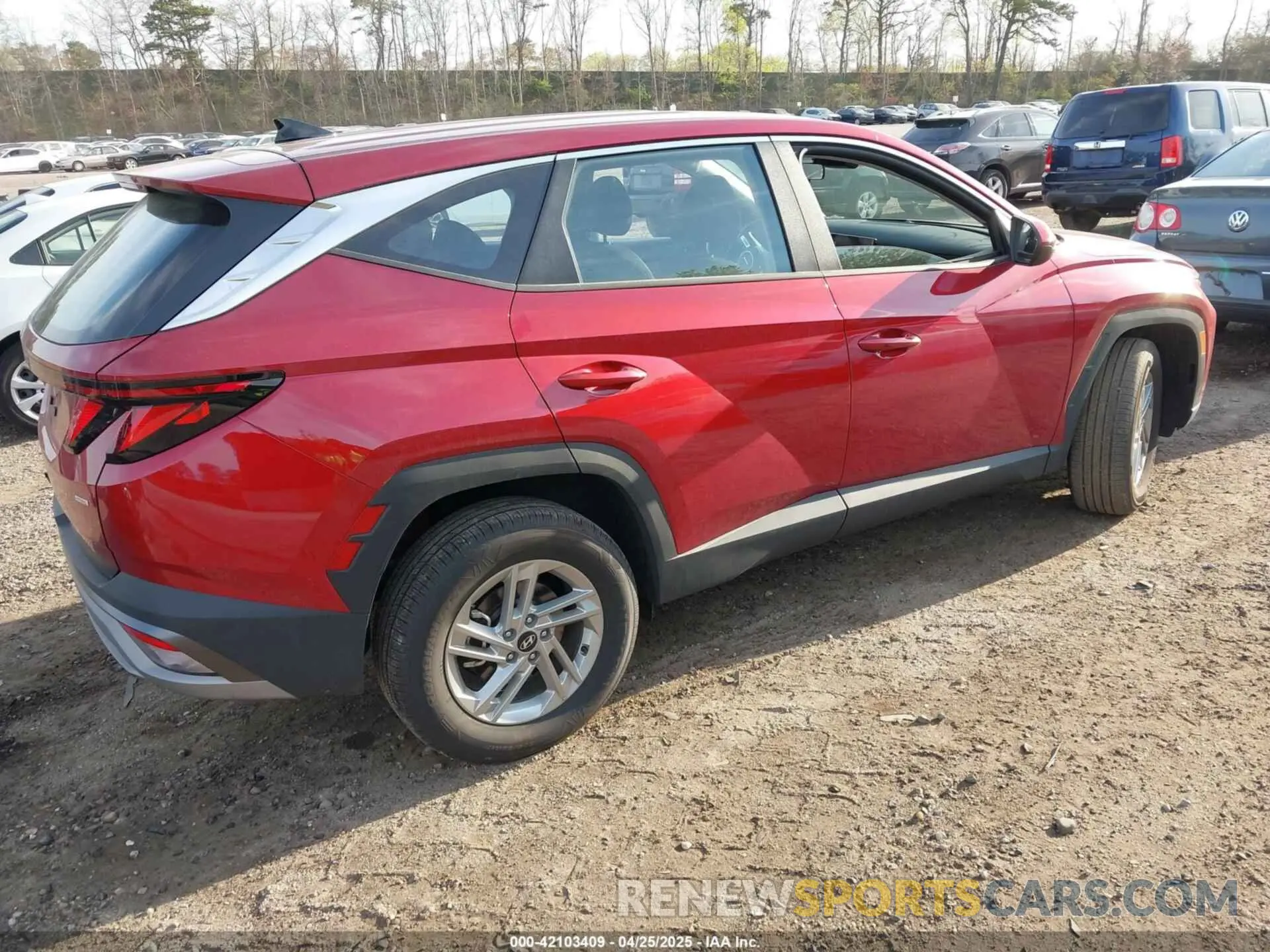 4 Photograph of a damaged car 5NMJACDE5SH447256 HYUNDAI TUCSON 2025