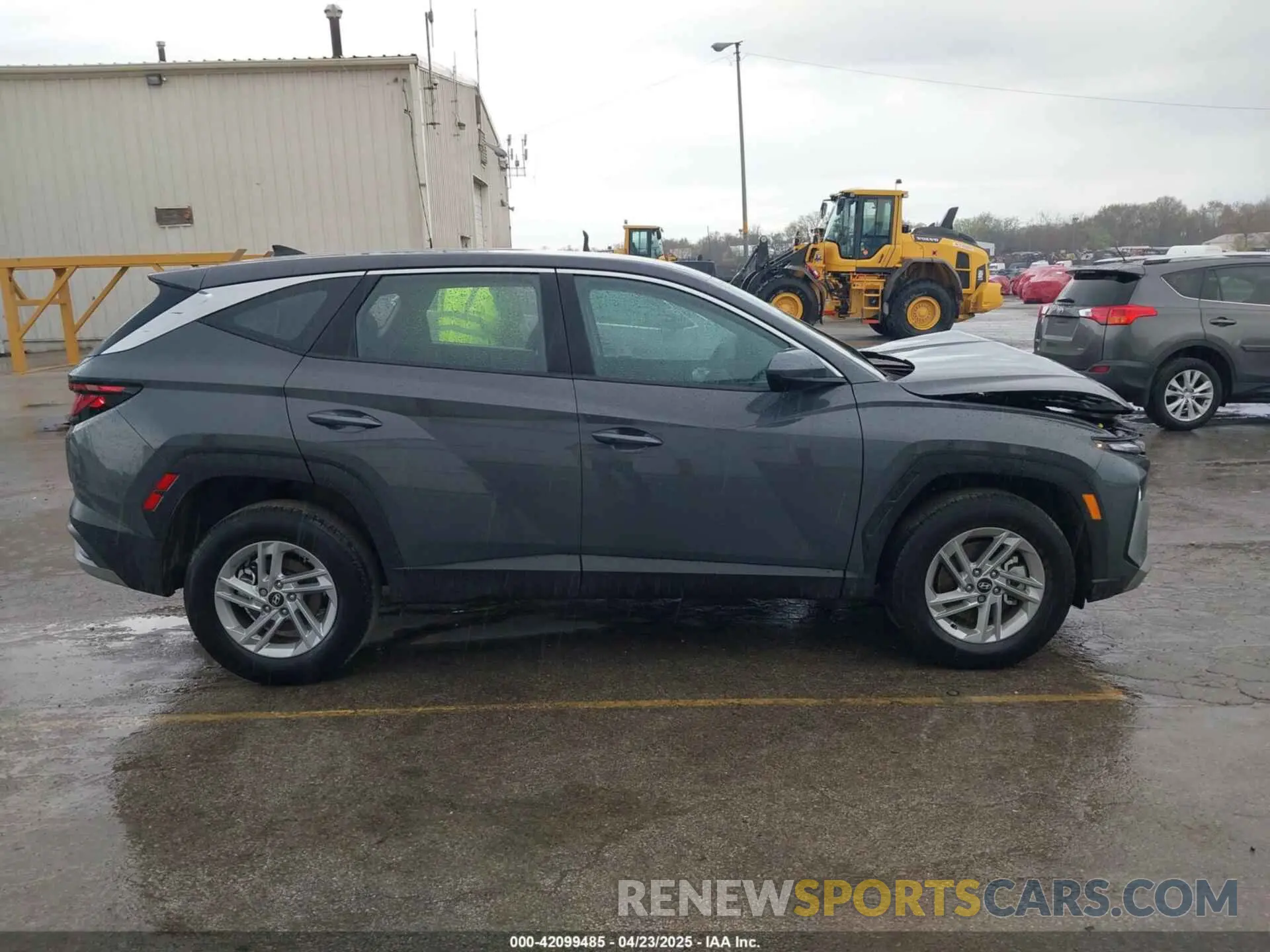 14 Photograph of a damaged car 5NMJACDE5SH490334 HYUNDAI TUCSON 2025