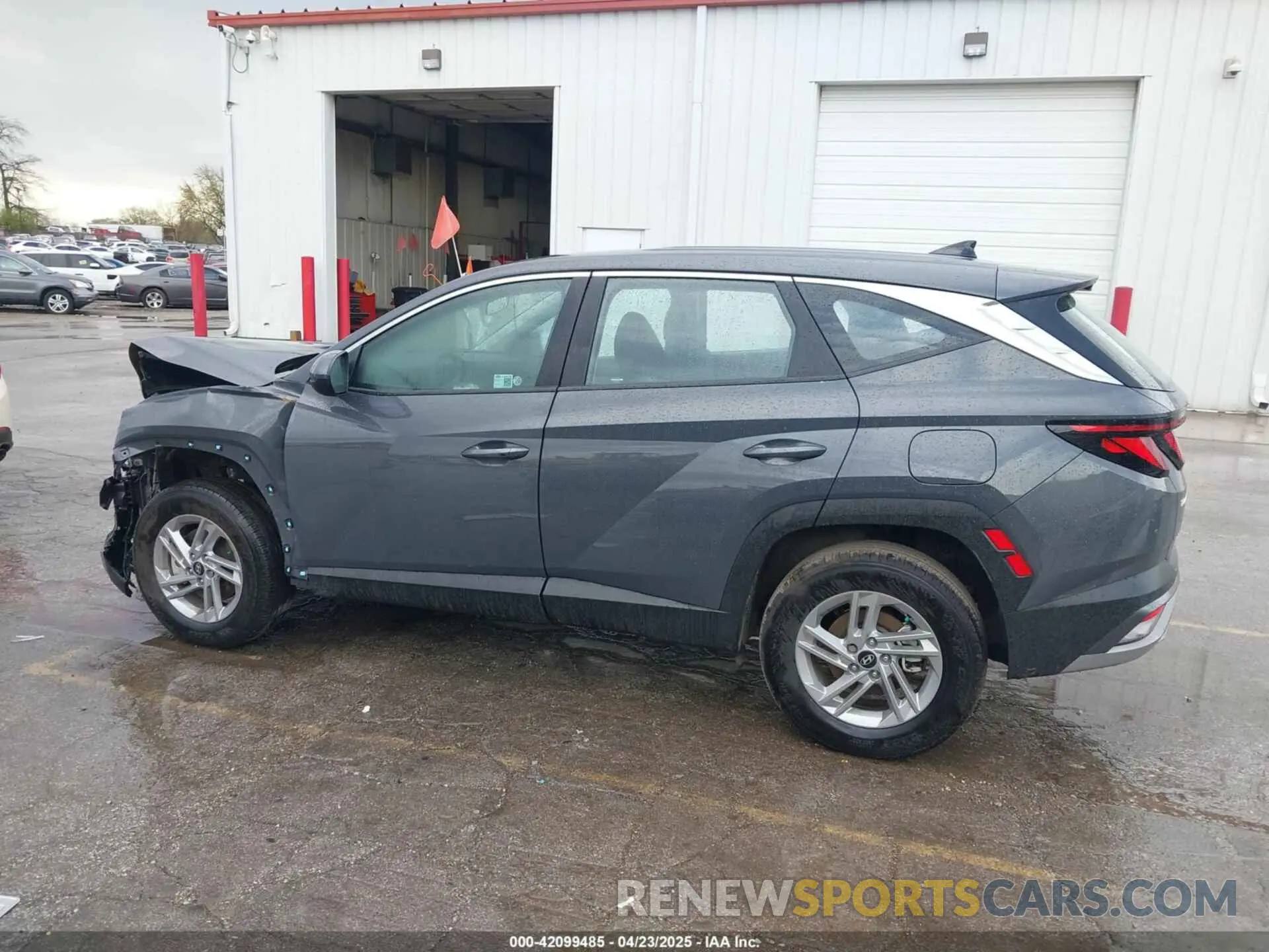 15 Photograph of a damaged car 5NMJACDE5SH490334 HYUNDAI TUCSON 2025