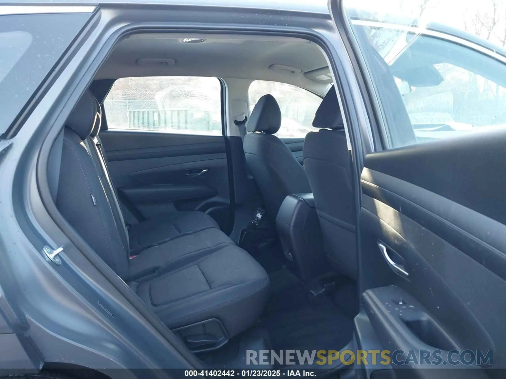 8 Photograph of a damaged car 5NMJACDE9SH489400 HYUNDAI TUCSON 2025
