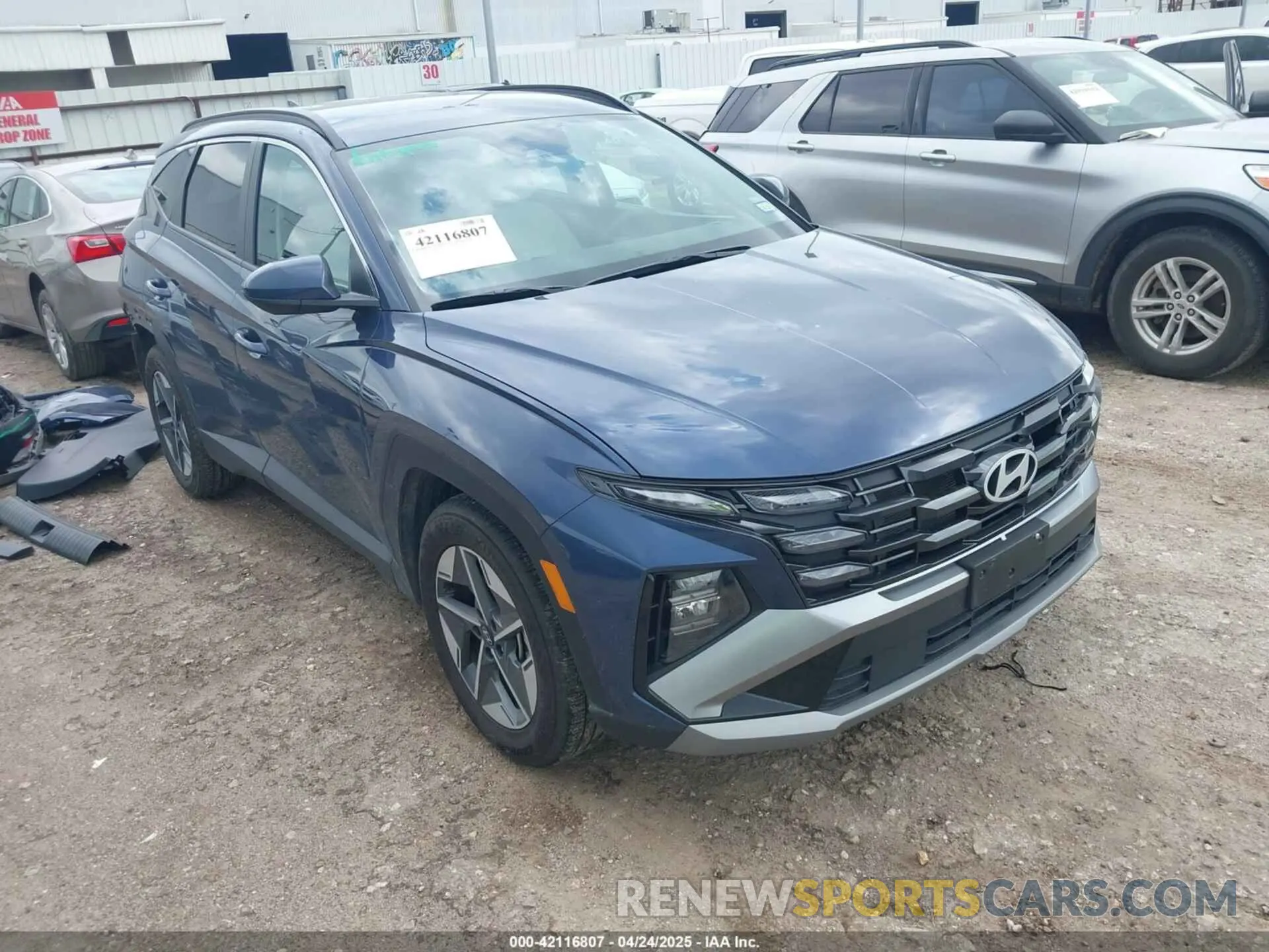 1 Photograph of a damaged car 5NMJB3DE0SH460252 HYUNDAI TUCSON 2025