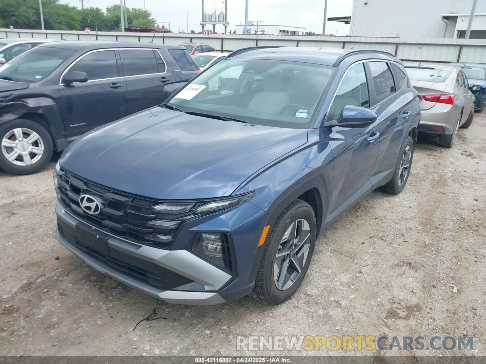 2 Photograph of a damaged car 5NMJB3DE0SH460252 HYUNDAI TUCSON 2025