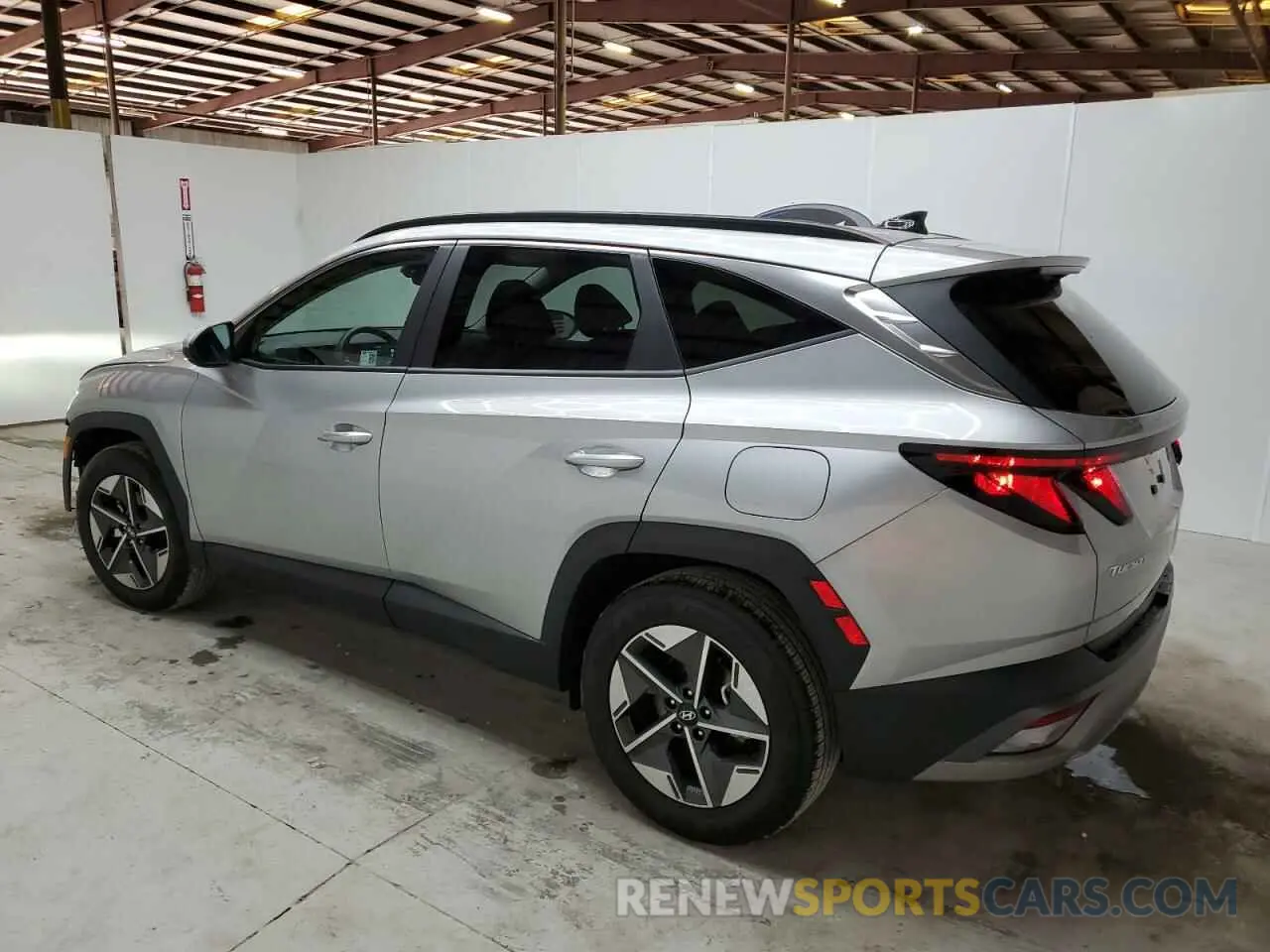 2 Photograph of a damaged car 5NMJB3DE0SH480811 HYUNDAI TUCSON 2025