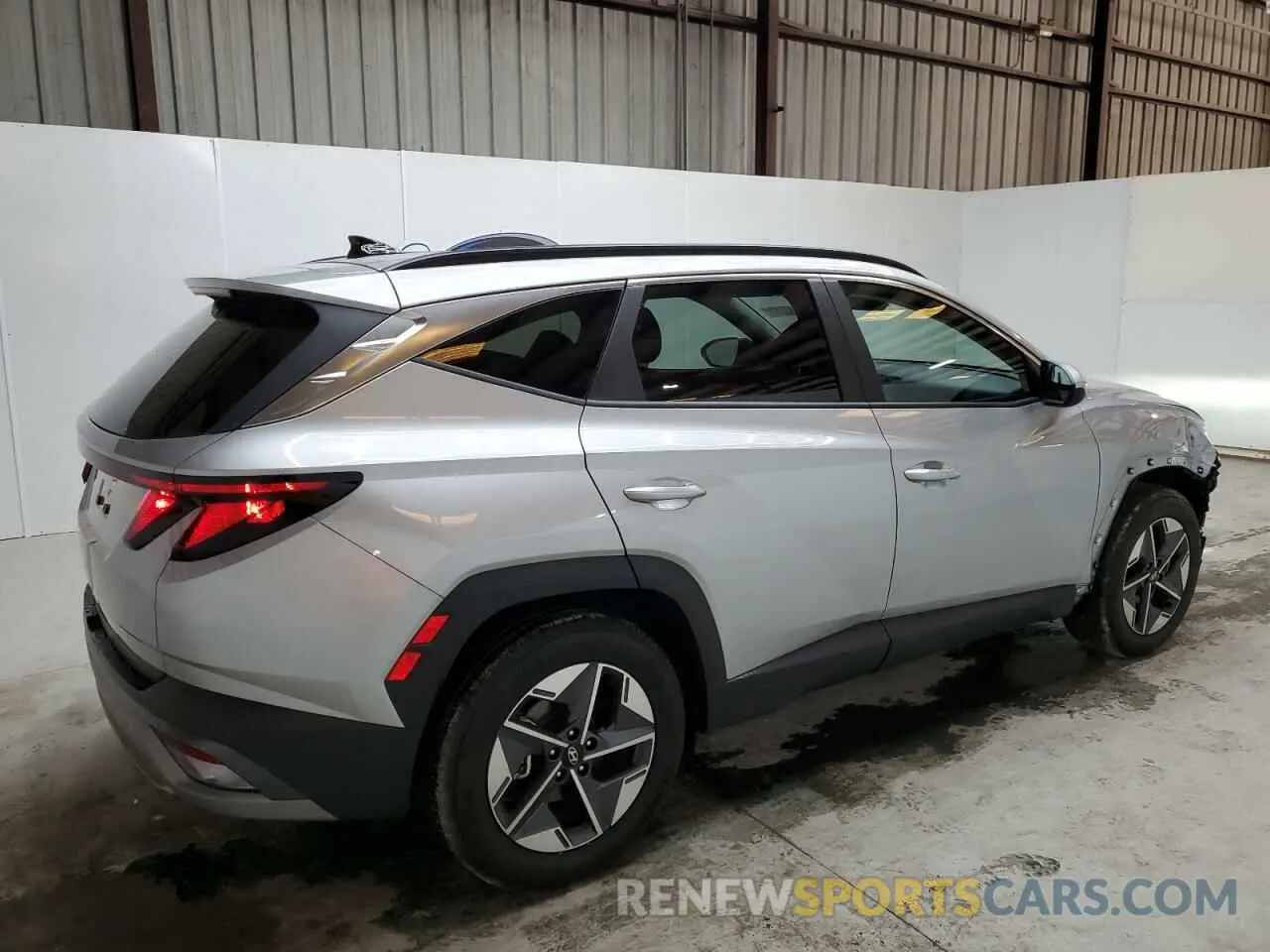 3 Photograph of a damaged car 5NMJB3DE0SH480811 HYUNDAI TUCSON 2025