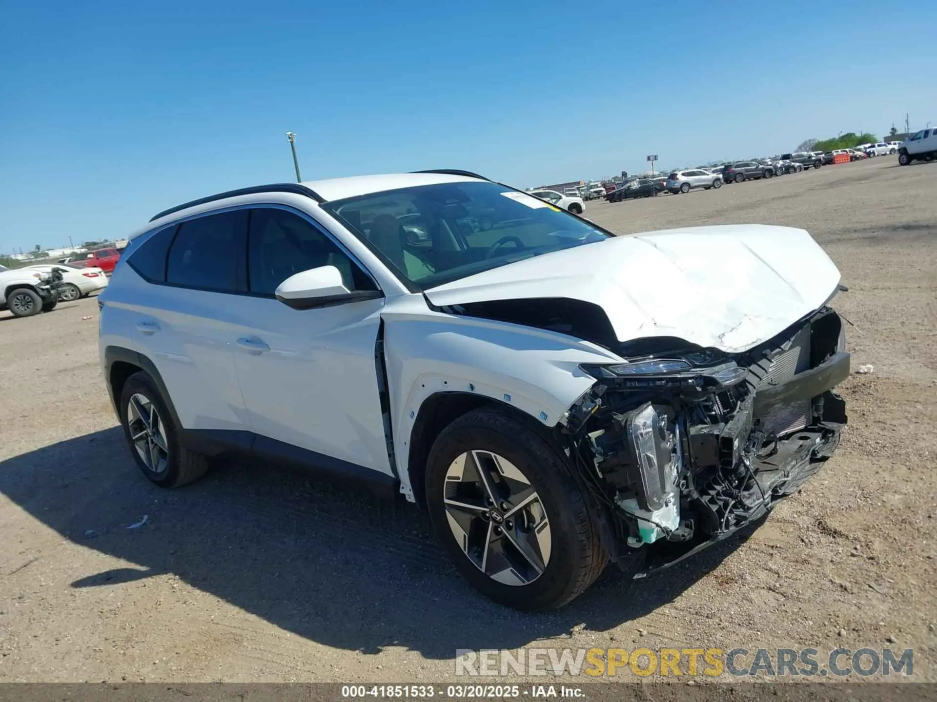 14 Photograph of a damaged car 5NMJB3DE1SH467162 HYUNDAI TUCSON 2025